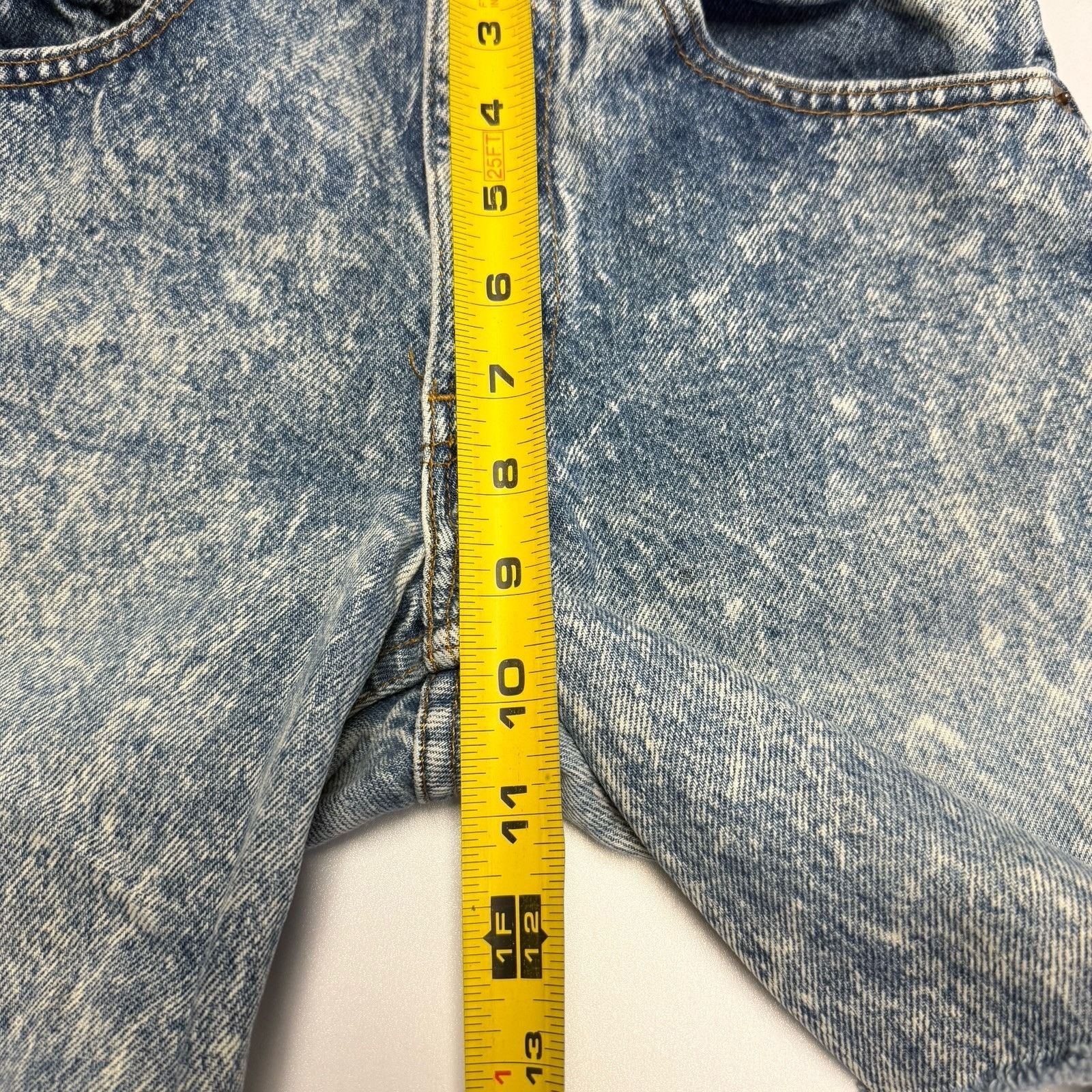 Levi's × Vintage Vintage Levis Denim Cut Off Acid Wash Shorts Womens 28x6 Size 25" / US 0 / IT 36 - 13 Thumbnail