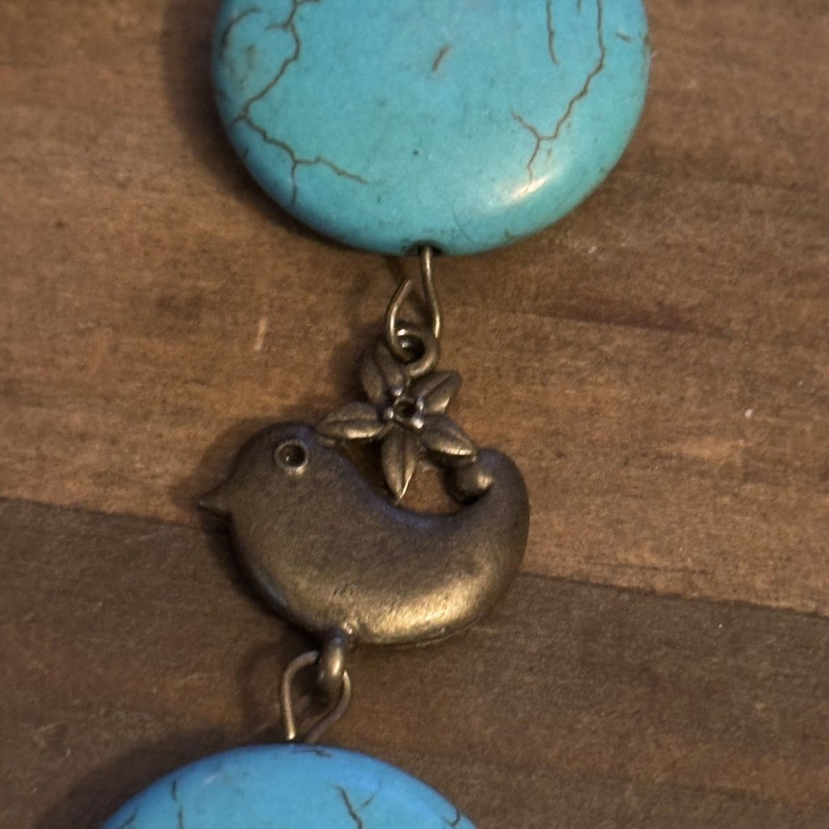 Vintage Vintage long bronze tone links, turquoise and birds necklace Size ONE SIZE - 3 Thumbnail