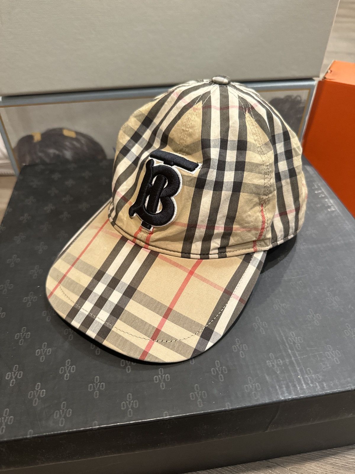 Burberry hat grailed hotsell