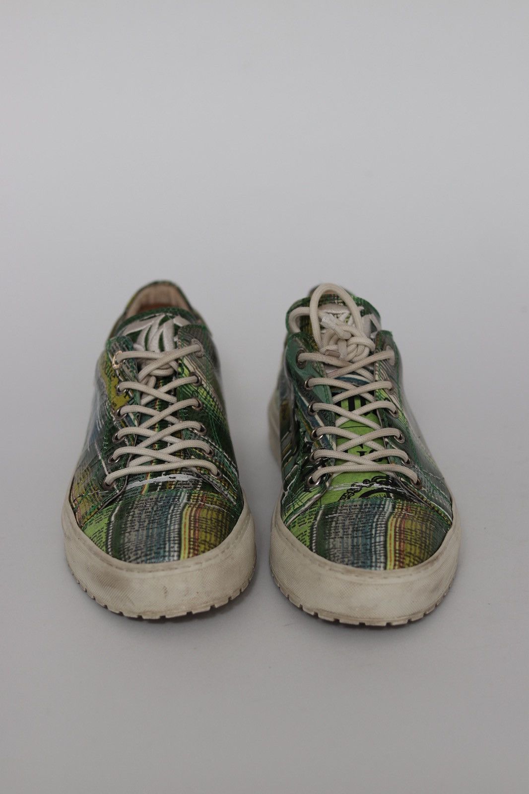John Galliano JOHN GALLIANO Newspaper Print Leather Sneakers Size US 9 / EU 42 - 2 Thumbnail