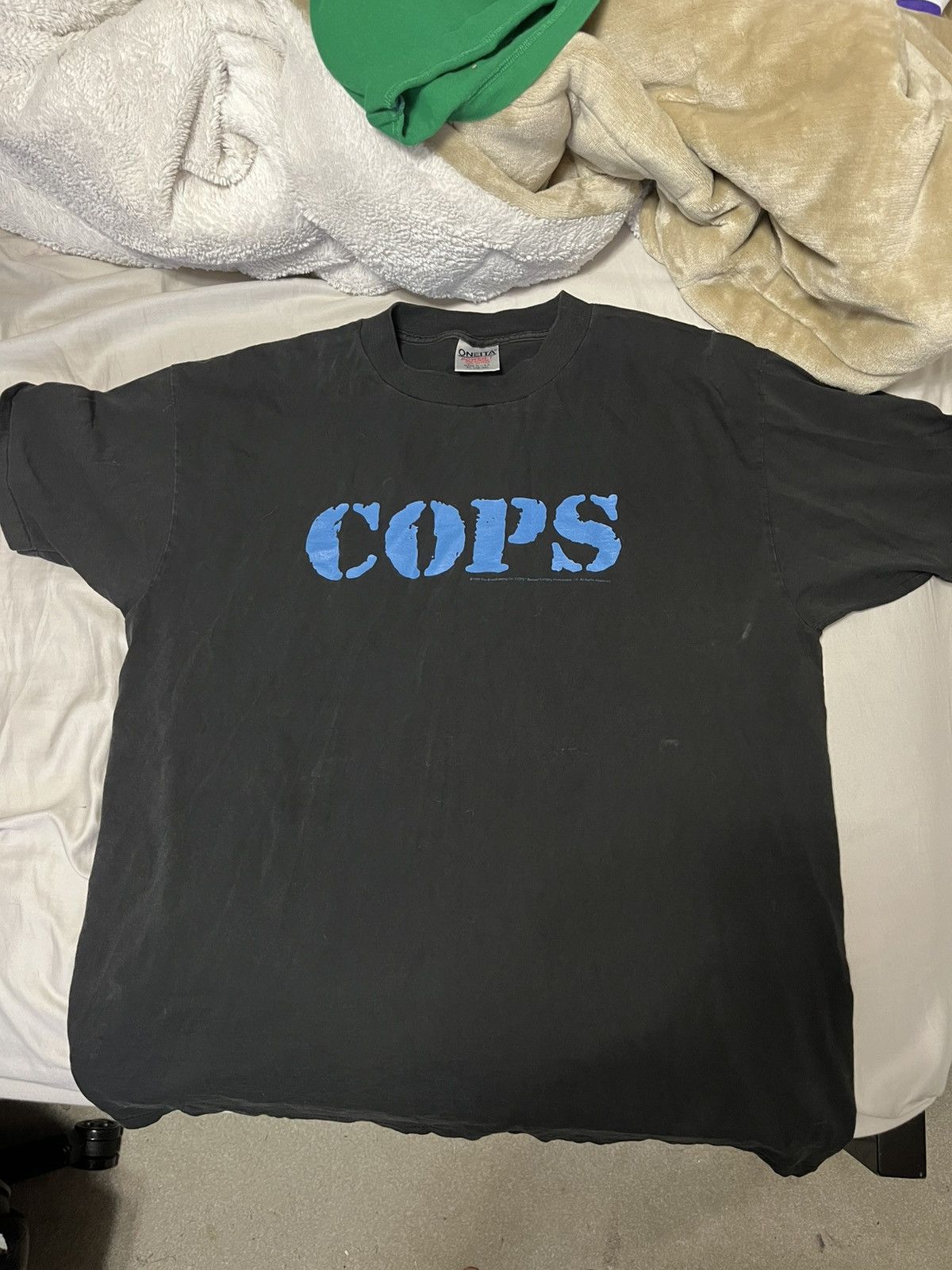 Vintage Vintage Cops T-Shirt Size US XL / EU 56 / 4 - 1 Thumbnail