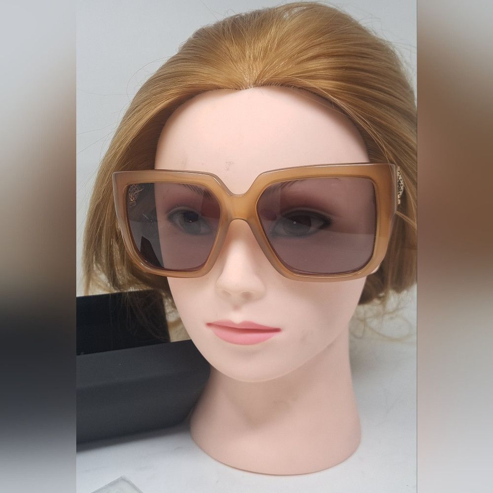 Gucci NWT Gucci Women's Sunglasses Horsebit Oversized Square GG37 Size ONE SIZE - 6 Thumbnail