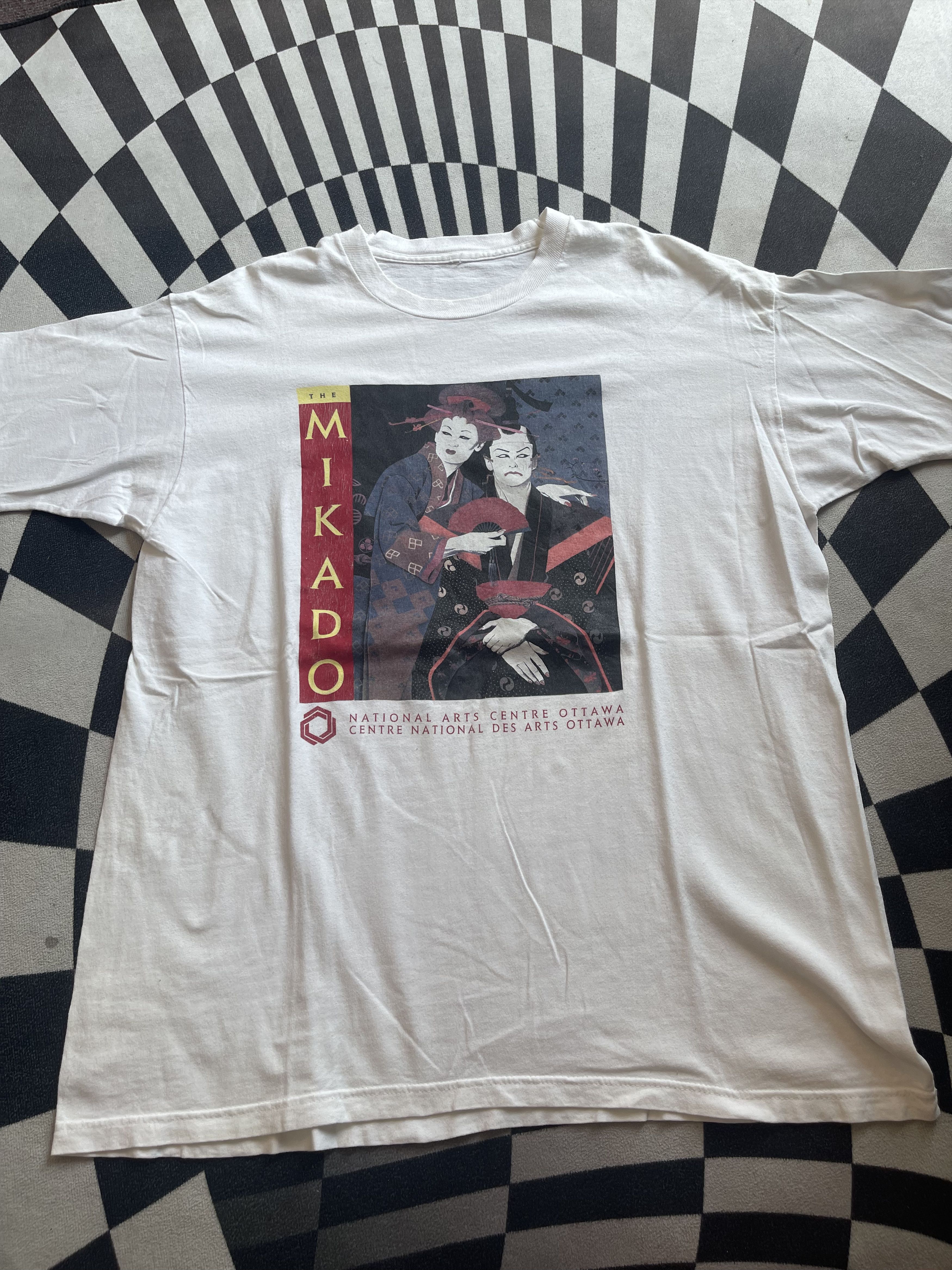 Vintage Vintage 90s The Mikado National Arts Centre Ottawa T-Shirt L Size US XL / EU 56 / 4 - 2 Thumbnail