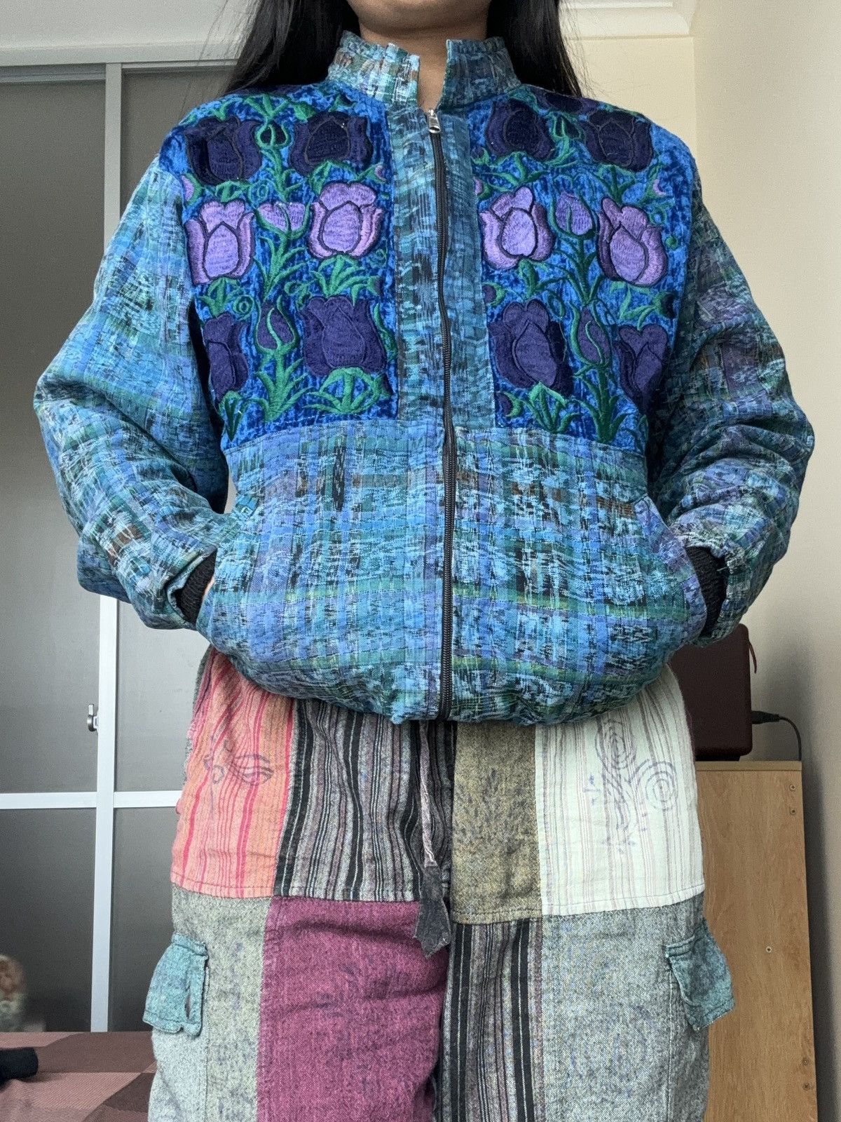 Vintage Vintage Guatemala Embroidered Bomber Jacket Size M / US 6-8 / IT 42-44 - 1 Thumbnail