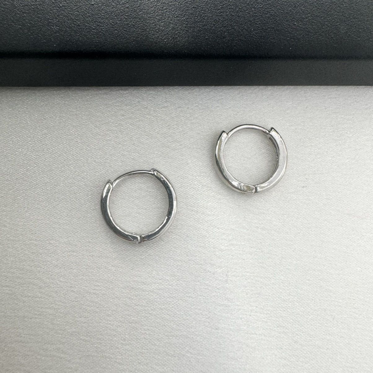 Other 15mm Small Silver Hoop Earrings for Men Women Unisex Style Size ONE SIZE - 2 Thumbnail