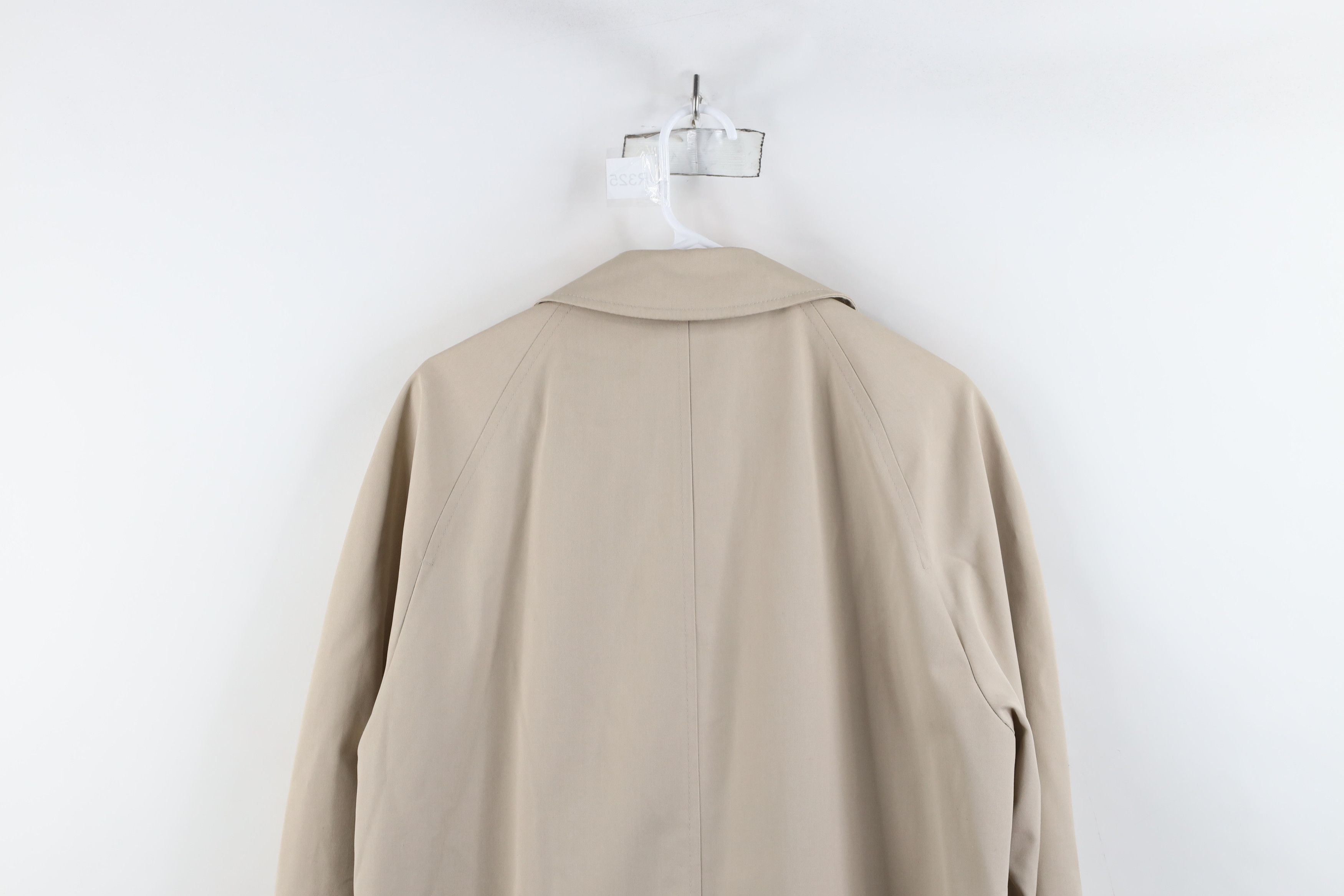 Vintage Vintage 70s Streetwear Button Trench Coat Rain Jacket Beige Size US L / EU 52-54 / 3 - 13 Thumbnail