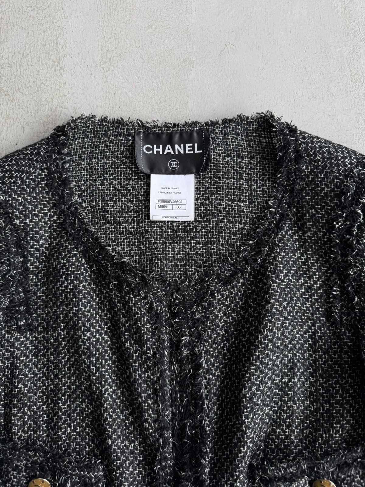 Chanel Chanel - Black Cropped Tweed Jacket Size XS / US 0-2 / IT 36-38 - 2 Thumbnail