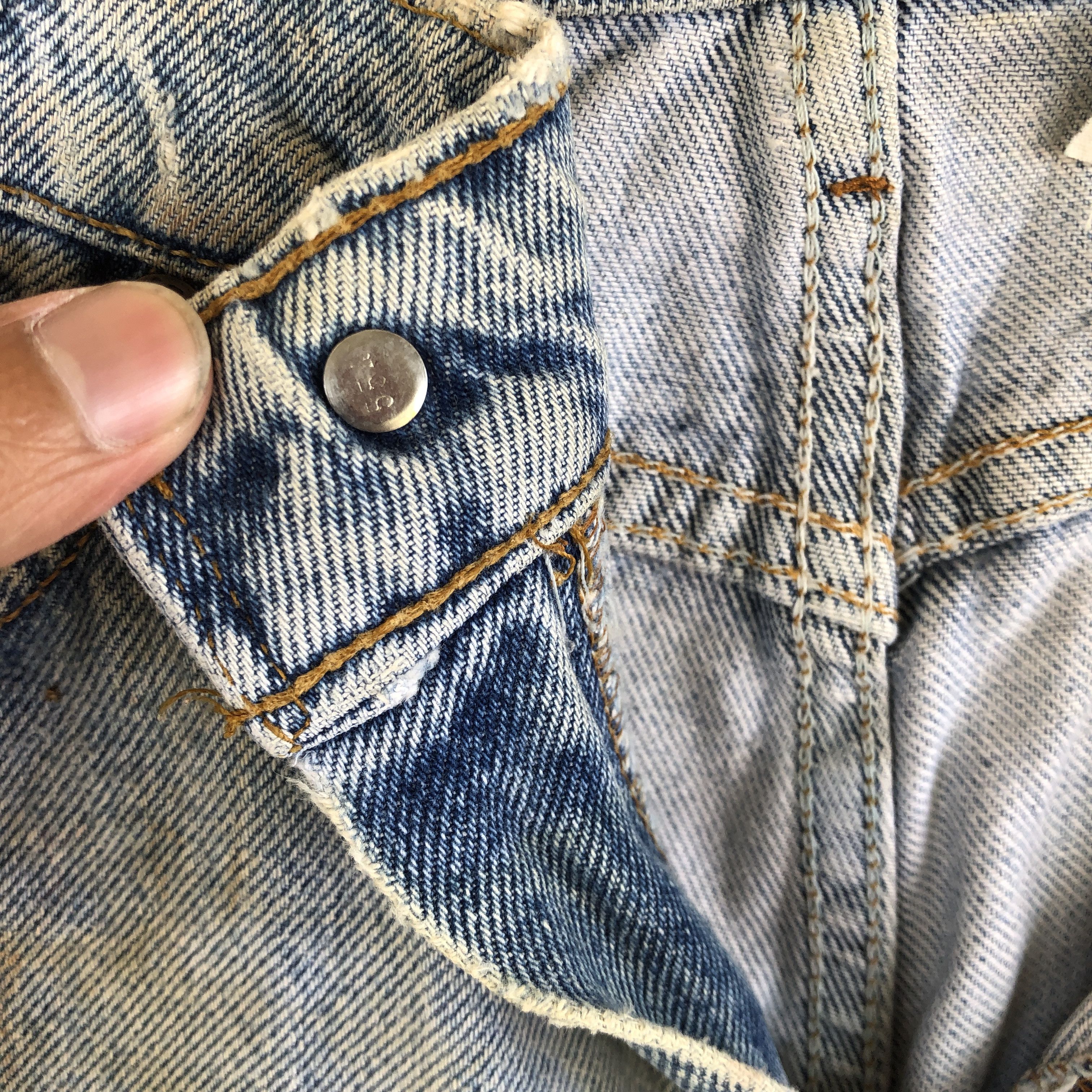 Levi's Vintage Levis Light Wash 550 Jeans Levi's Orange Tab Denim Size 26" / US 2 / IT 38 - 7 Thumbnail