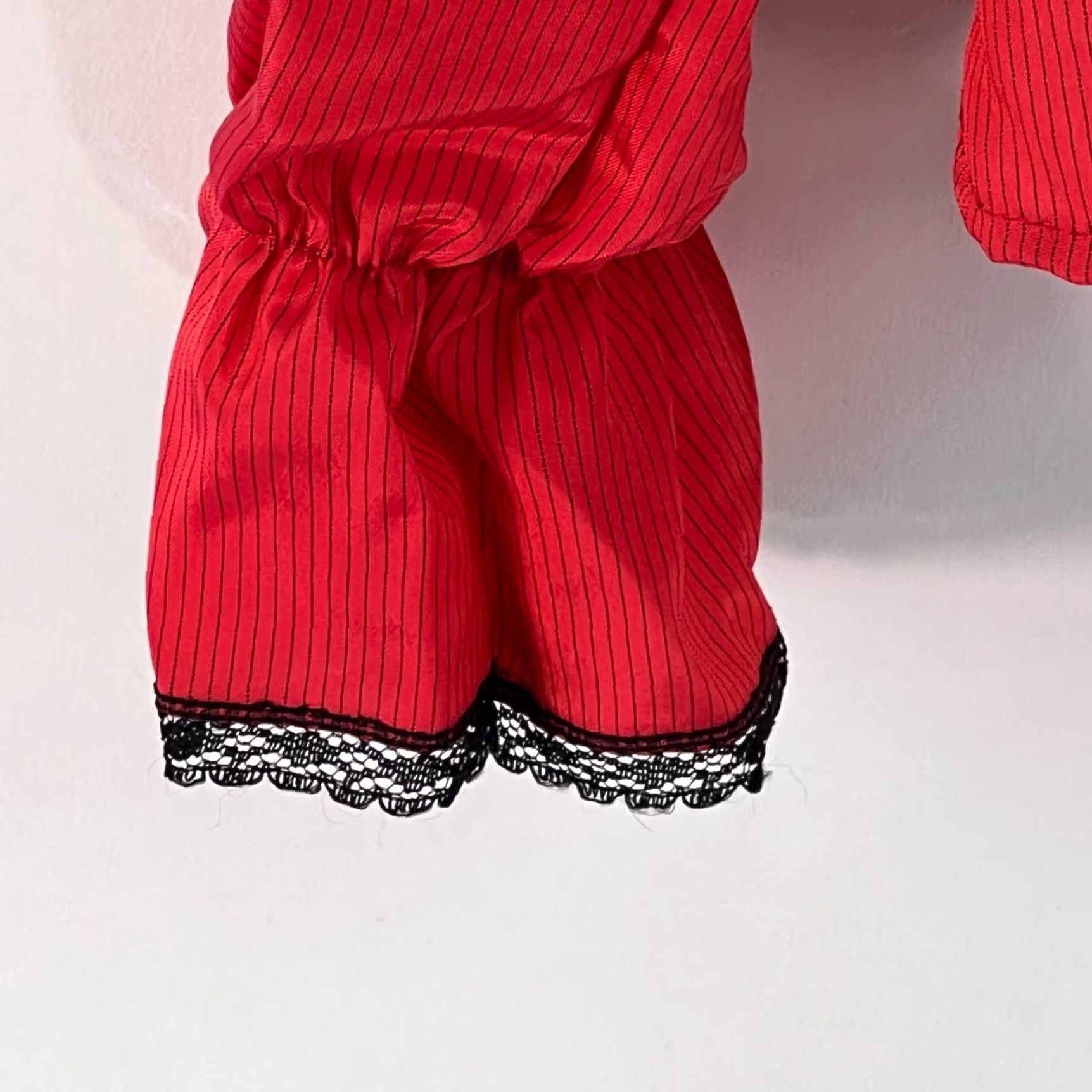 Vintage Queen of Hearts Shirt Size M Red Striped Lace Casual Long Sleeve Womens Size M / US 6-8 / IT 42-44 - 3 Thumbnail