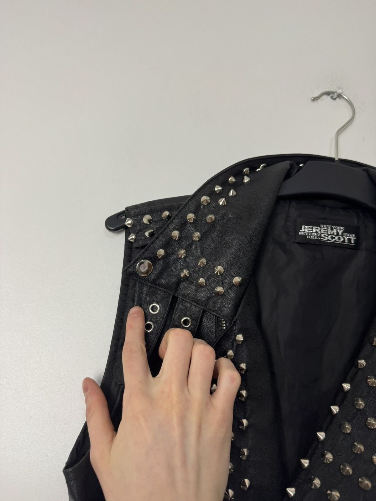 Jeremy Scott Archive Jeremy Scott Studded Leather Biker Vest Size US S / EU 44-46 / 1 - 7 Thumbnail