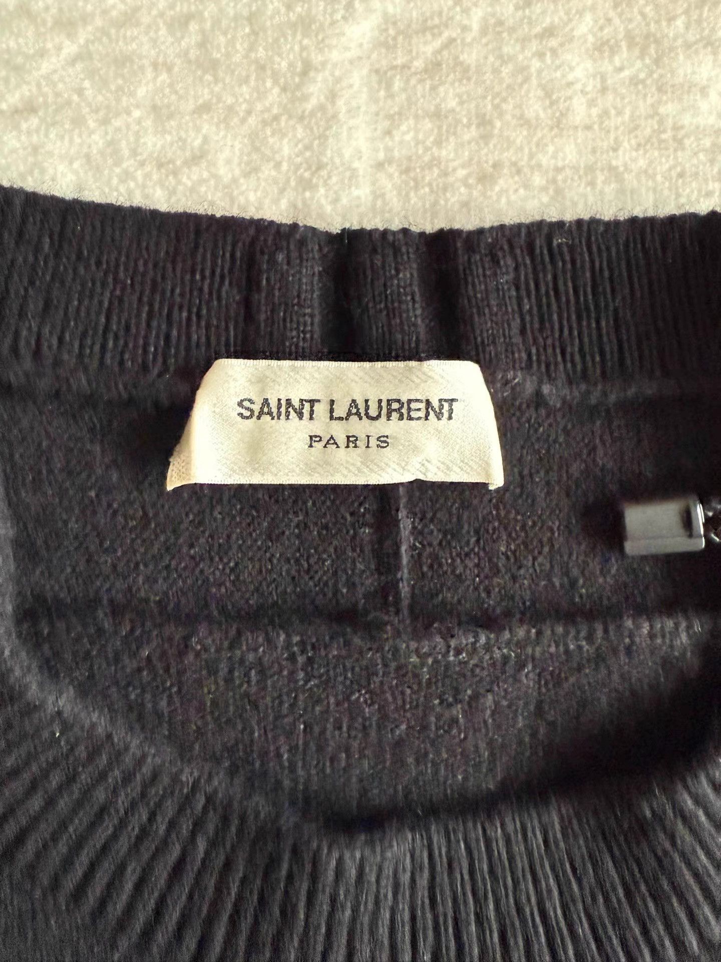 Saint Laurent Paris Saint Laurent Men's Cashmere Sweater Ｑ23 Size US M / EU 48-50 / 2 - 2 Thumbnail