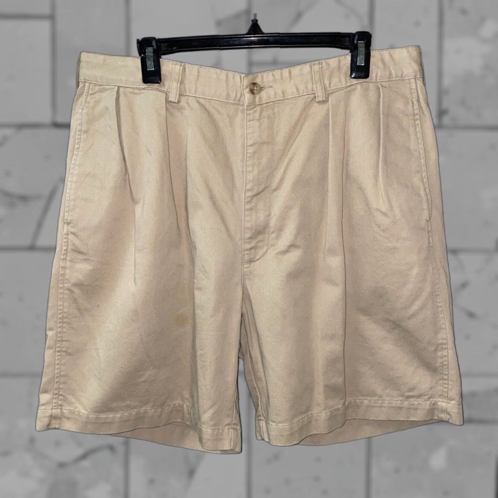 Vintage Polo Golf Mens Shorts Cotton Beige Zip Fly Casual Waist 36 Mens Size US M / EU 48-50 / 2 - 1 Thumbnail