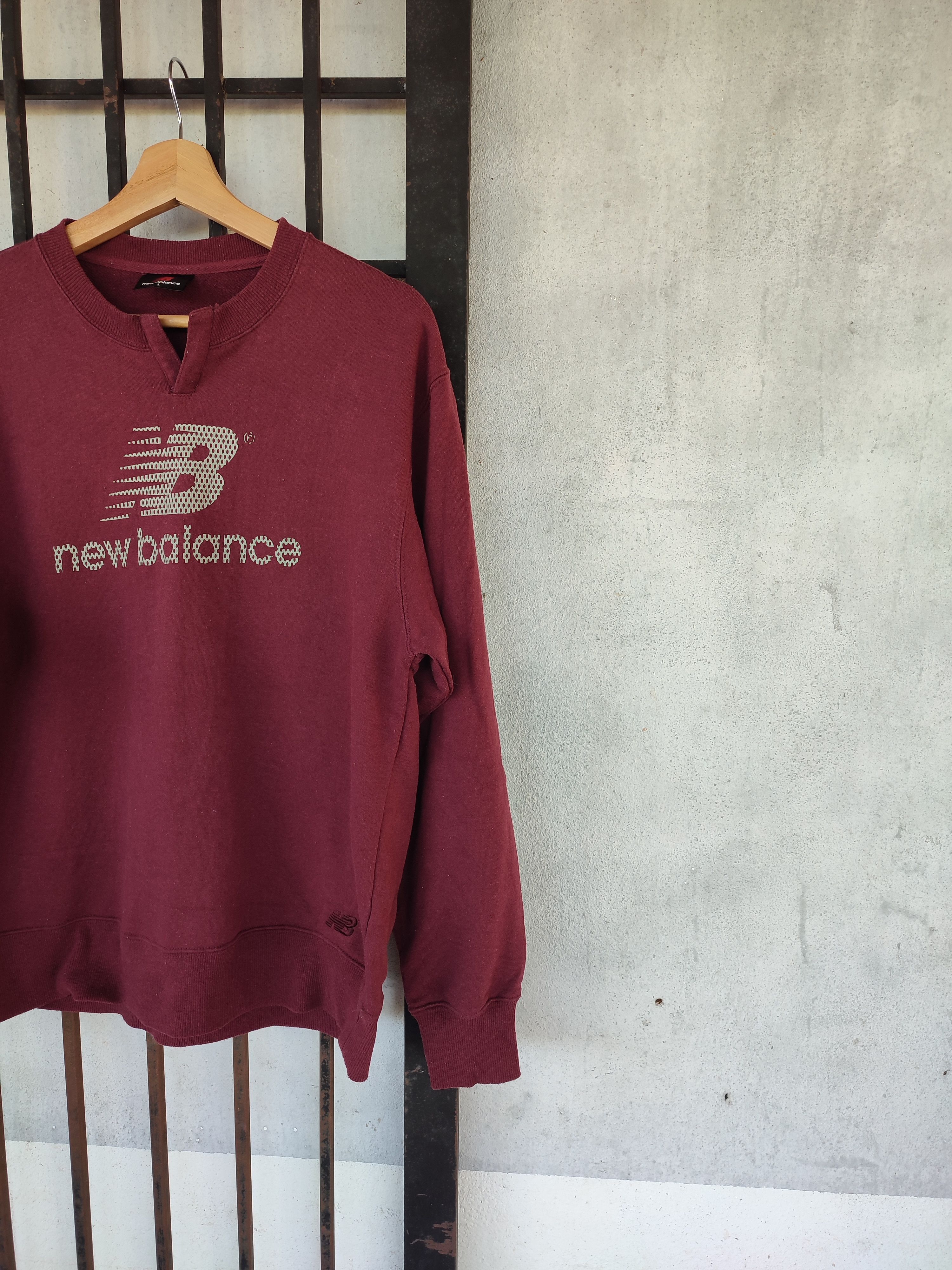 New Balance 💥Vintage New Balance Spell Out Sweatshirts Size US M / EU 48-50 / 2 - 5 Thumbnail