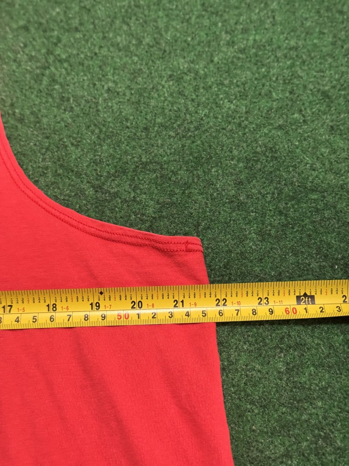 Nike Nike Vintage Swoosh Tank Top Red M/L 22x25 Sleeveless Shirt Size US M / EU 48-50 / 2 - 6 Thumbnail