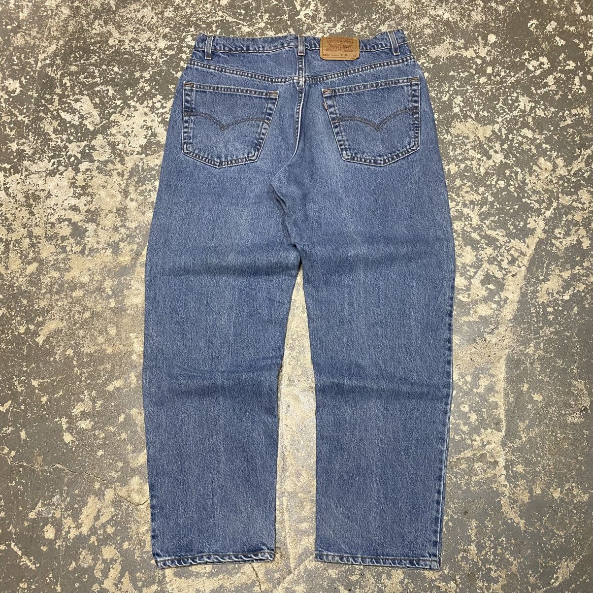 Levi's × Vintage Vintage Levi’s 550 Relaxed Fit Blue Denim Jeans USA 90s Size US 35 - 1 Thumbnail
