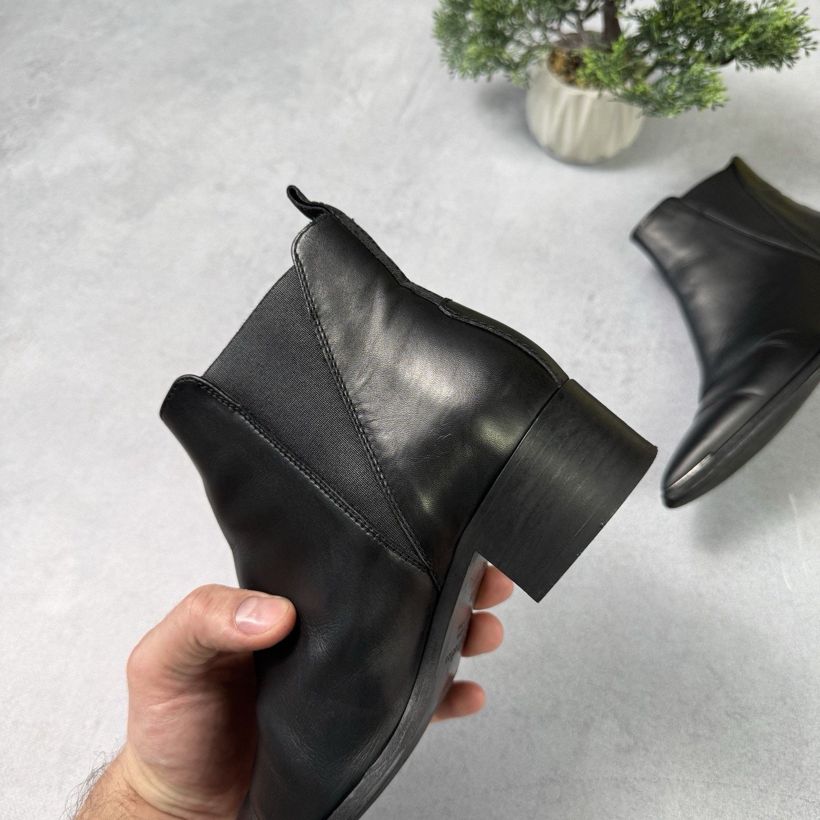 Acne Studios Acne Studios Ankle Boots Leather Chelsea Size 36 Black US 6 Size US 6 / IT 36 - 8 Thumbnail