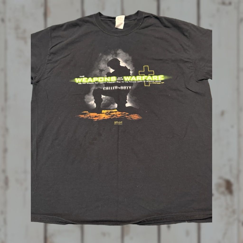 Vintage Call Of Duty The Weapons Of Our Warfare Black 2010 T-shirt XL Men Crew Neck Short Sleeve Logo Size US XL / EU 56 / 4 - 1 Thumbnail