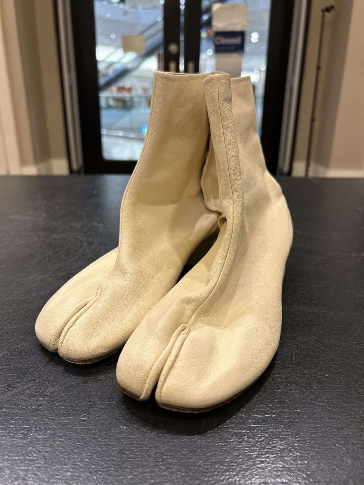 Maison Margiela Maison Margiela Tabi Leather Heels Size US 10 / IT 40 - 1 Thumbnail