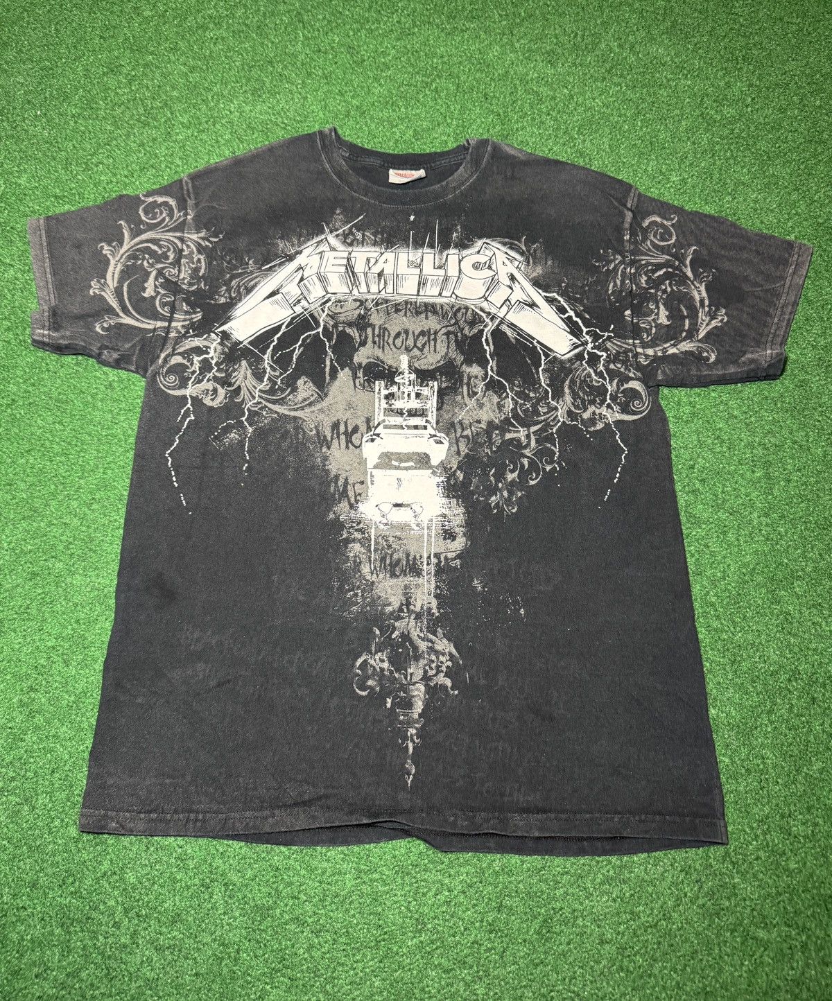 Hanes Metallic Affliction Style Band T Shirt Y2K Vintage Black Size US L / EU 52-54 / 3 - 1 Thumbnail