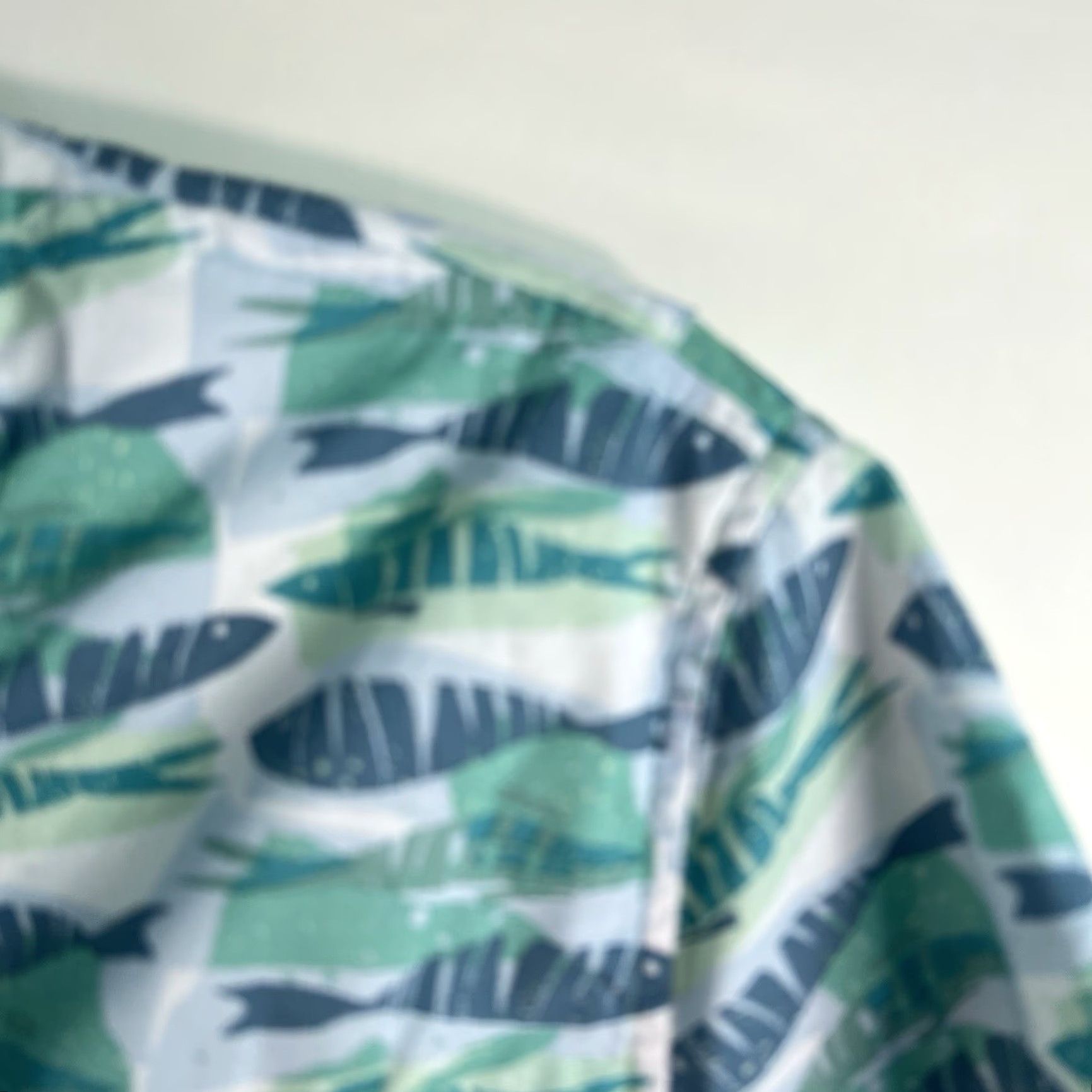 Vintage VINTAGE L.L. Bean Tropicwear Fish Print Button Up Shirt SunSmart UPF 50 Men's Small Size US S / EU 44-46 / 1 - 2 Thumbnail
