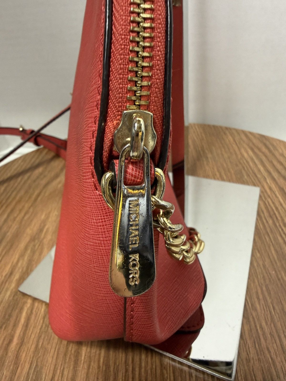 Michael Kors Michael Kors Cindy Saffiano Leather Salmon Chain Crossbody Size ONE SIZE - 10 Thumbnail