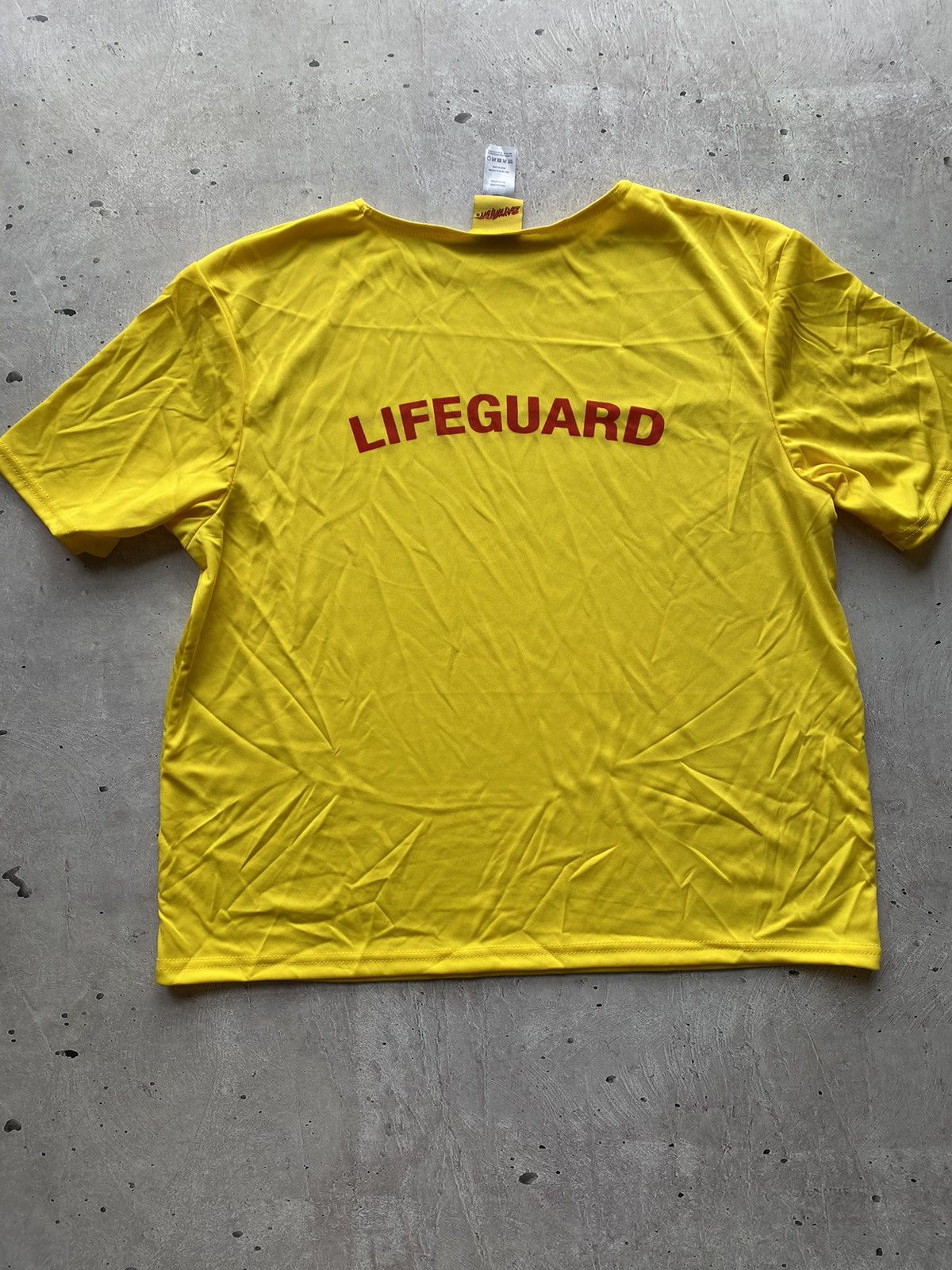 Vintage BAYWATCH Malibu T Shirt Yellow Short sleeve Y2K USA Retro Size US M / EU 48-50 / 2 - 5 Thumbnail