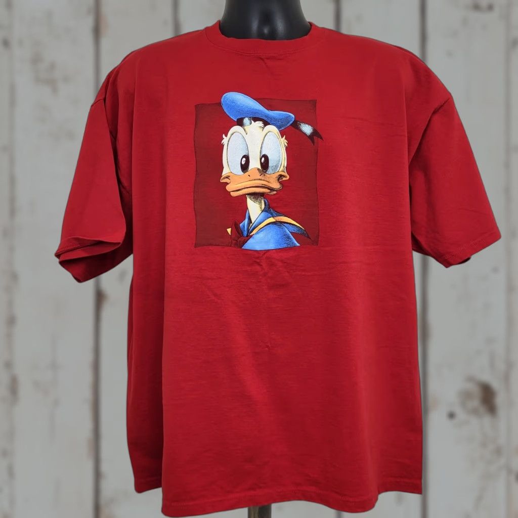 Disney VTG Donald Duck T-Shirt Mens XL Red Disney Store Box Logo Animated 90s Vintage Shirt Size US XL / EU 56 / 4 - 1 Thumbnail