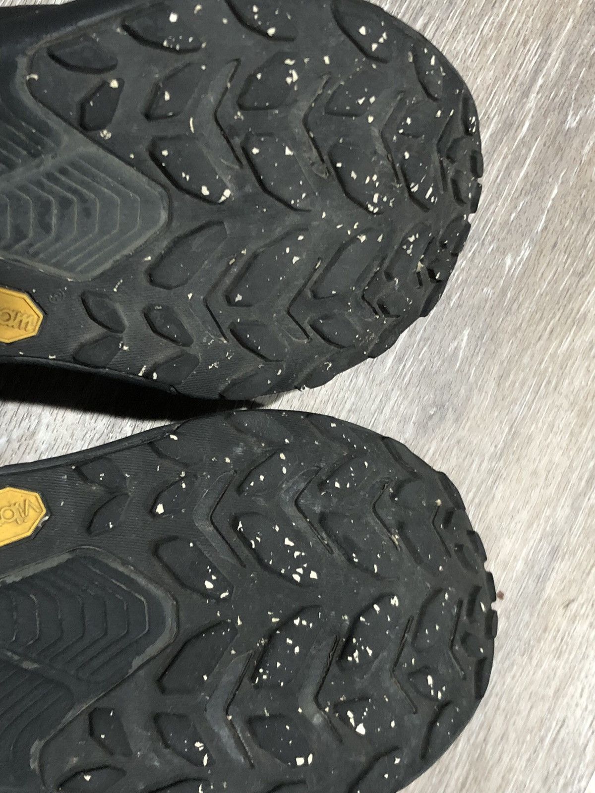 Hoka Hoka Shoes Mens Size 10 Black Transport GTX GORE-TEX Vibram Size US 10 / EU 43 - 15 Thumbnail