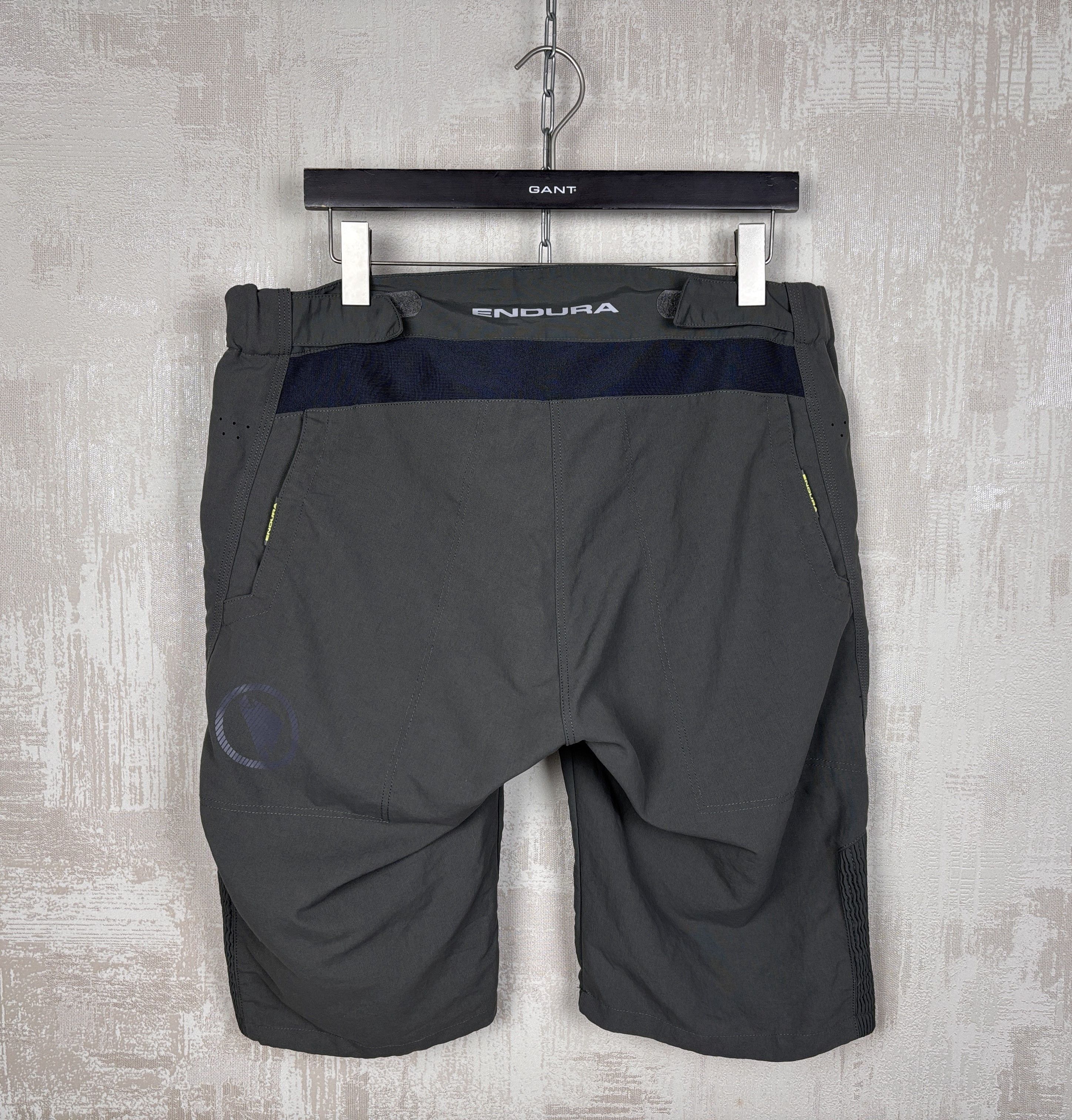Bicycle Endura Singletrack Shorts Nylon Cycling MTB Men's Size L Size US 34 / EU 50 - 12 Thumbnail