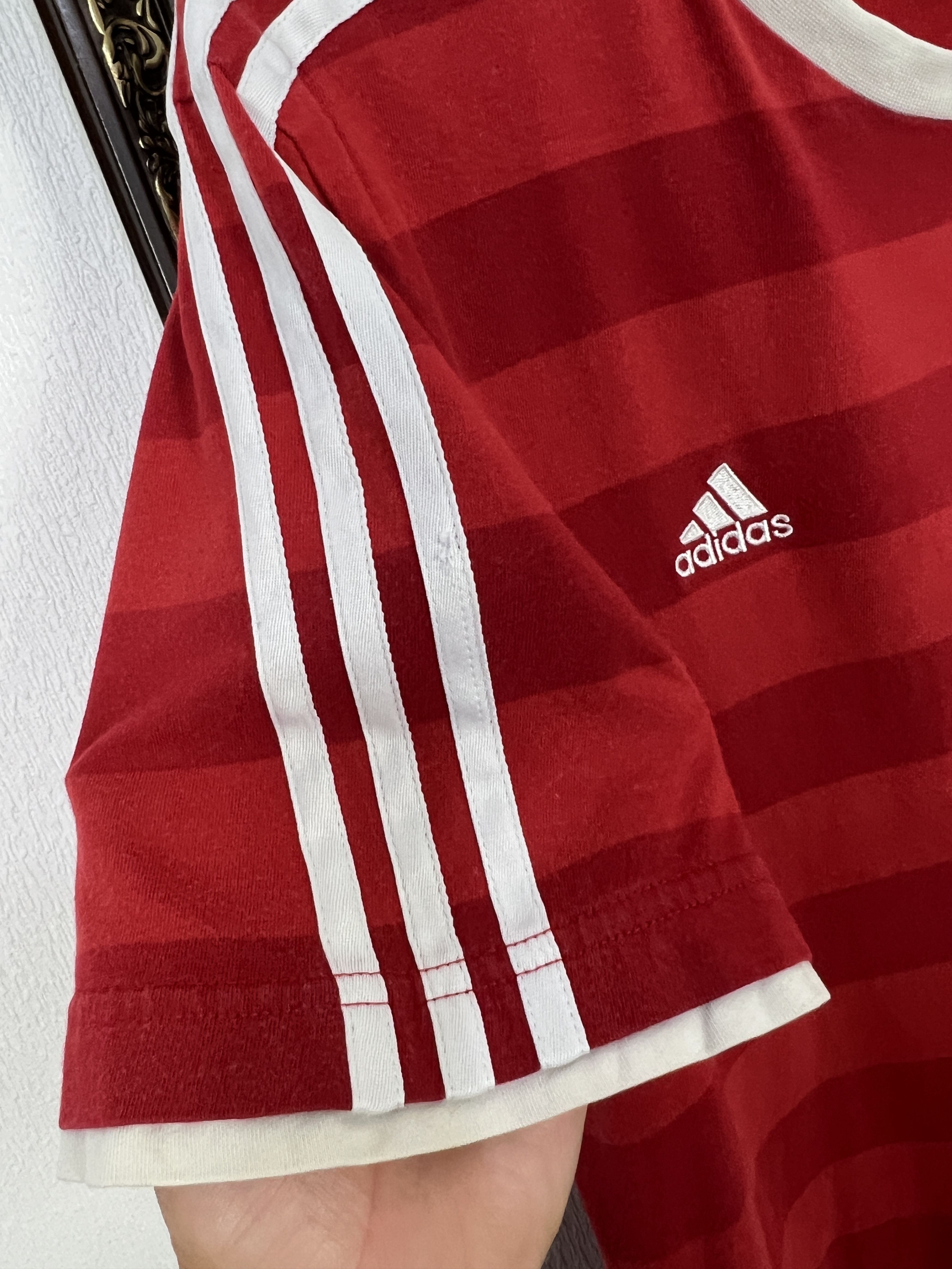 Adidas Vintage Adidas Liverpool Football Train Shirt #8 Gerrard Size US L / EU 52-54 / 3 - 4 Thumbnail