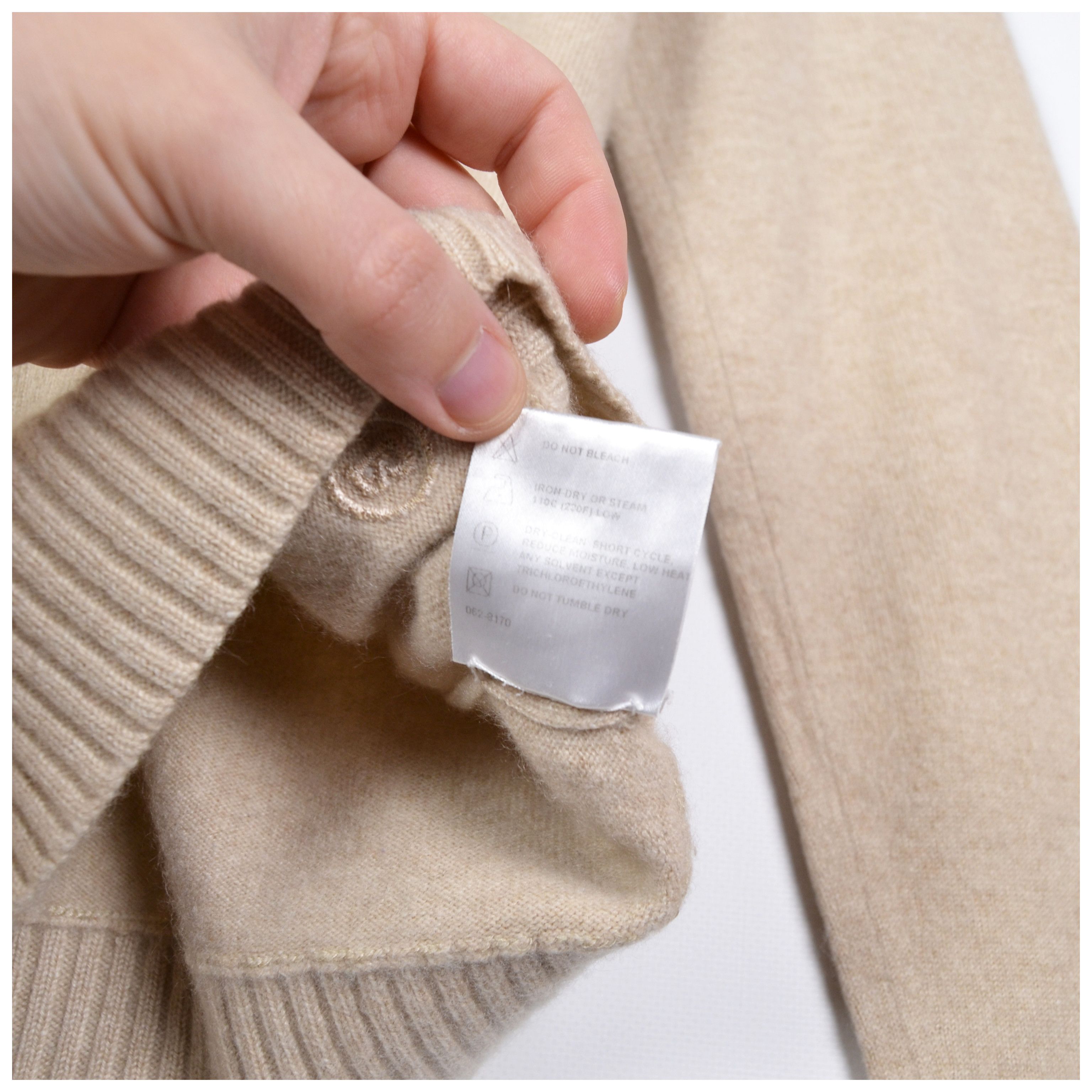 Bogner Bogner Cashmere Sweater Beige V-Neck Women's Size US12 Size XL / US 12-14 / IT 48-50 - 15 Thumbnail