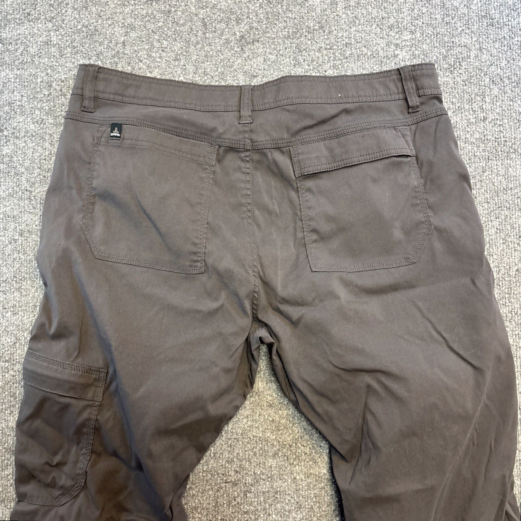 Vintage Kuhl Slackr Pants Mens 34 X 32 Dark Green Carpenter Pockets Pants Men Regular Inseam 32 Khakis Pockets Leather Logo? Size US 34 / EU 50 - 6 Thumbnail