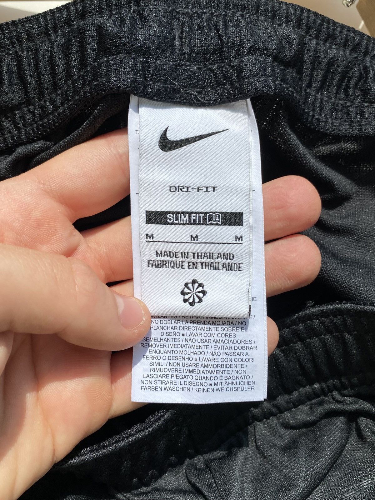 Nike Nike Liverpool FC Training Shorts Black Green Size M Size US 39 - 6 Thumbnail