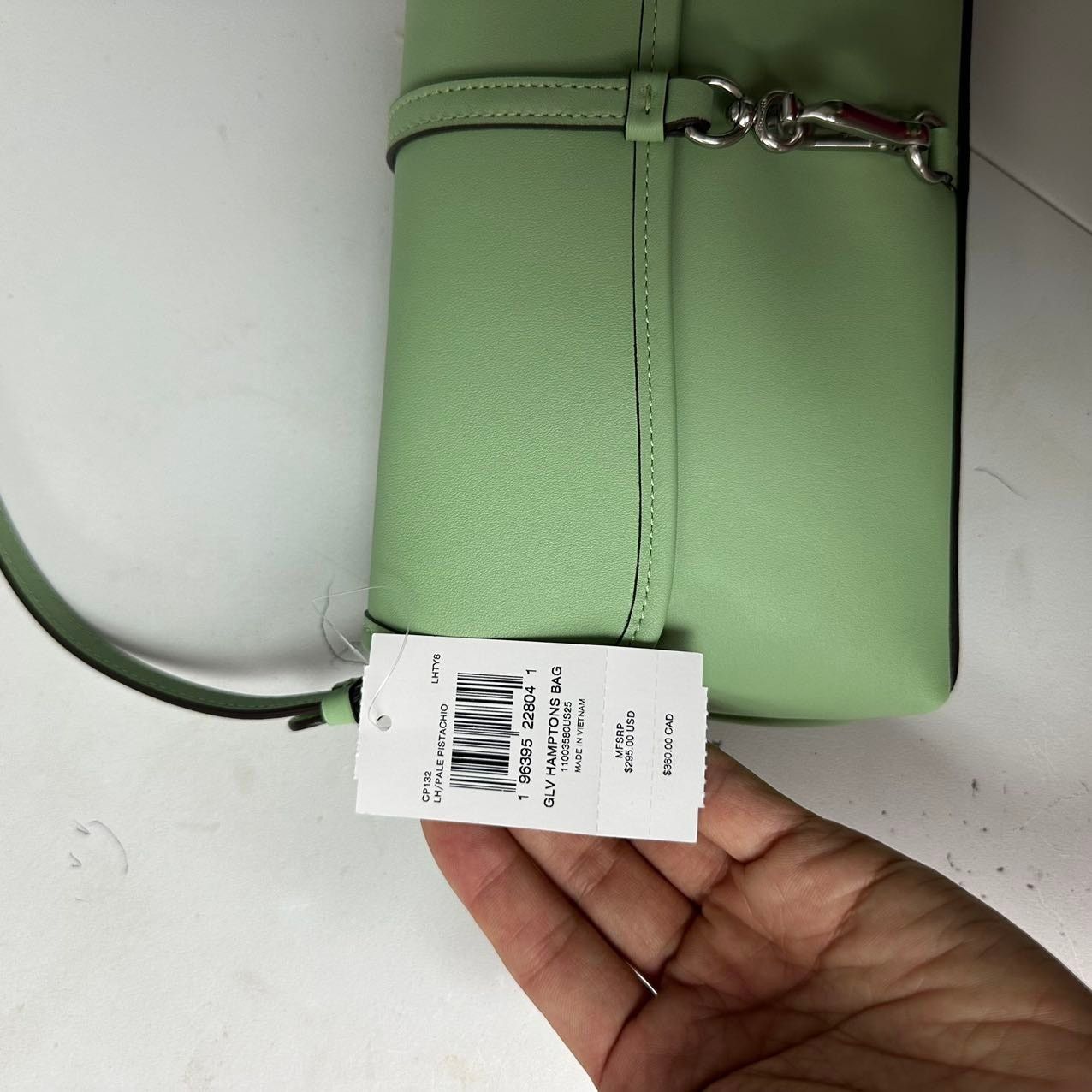Coach Coach Hamptons Shoulder Bag in Brass/Bubblegum Pink Leather Size ONE SIZE - 7 Thumbnail