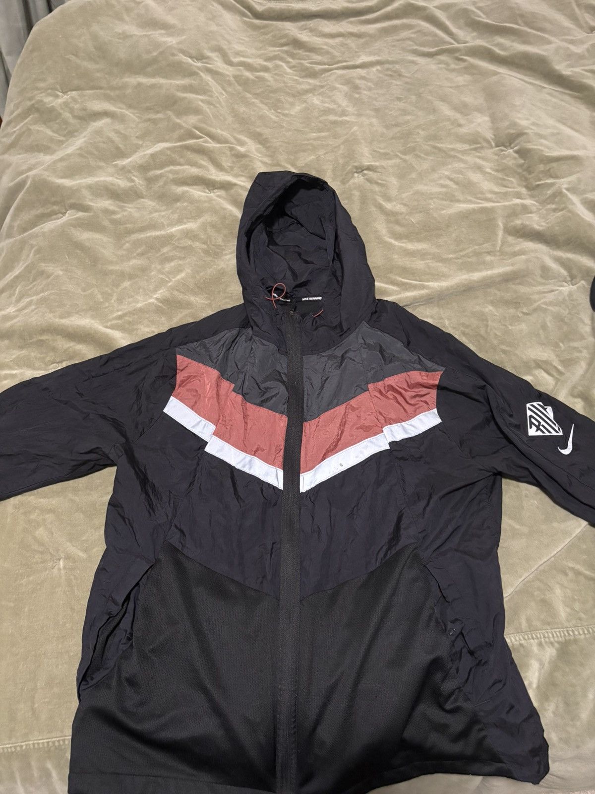 Nike running windbreaker