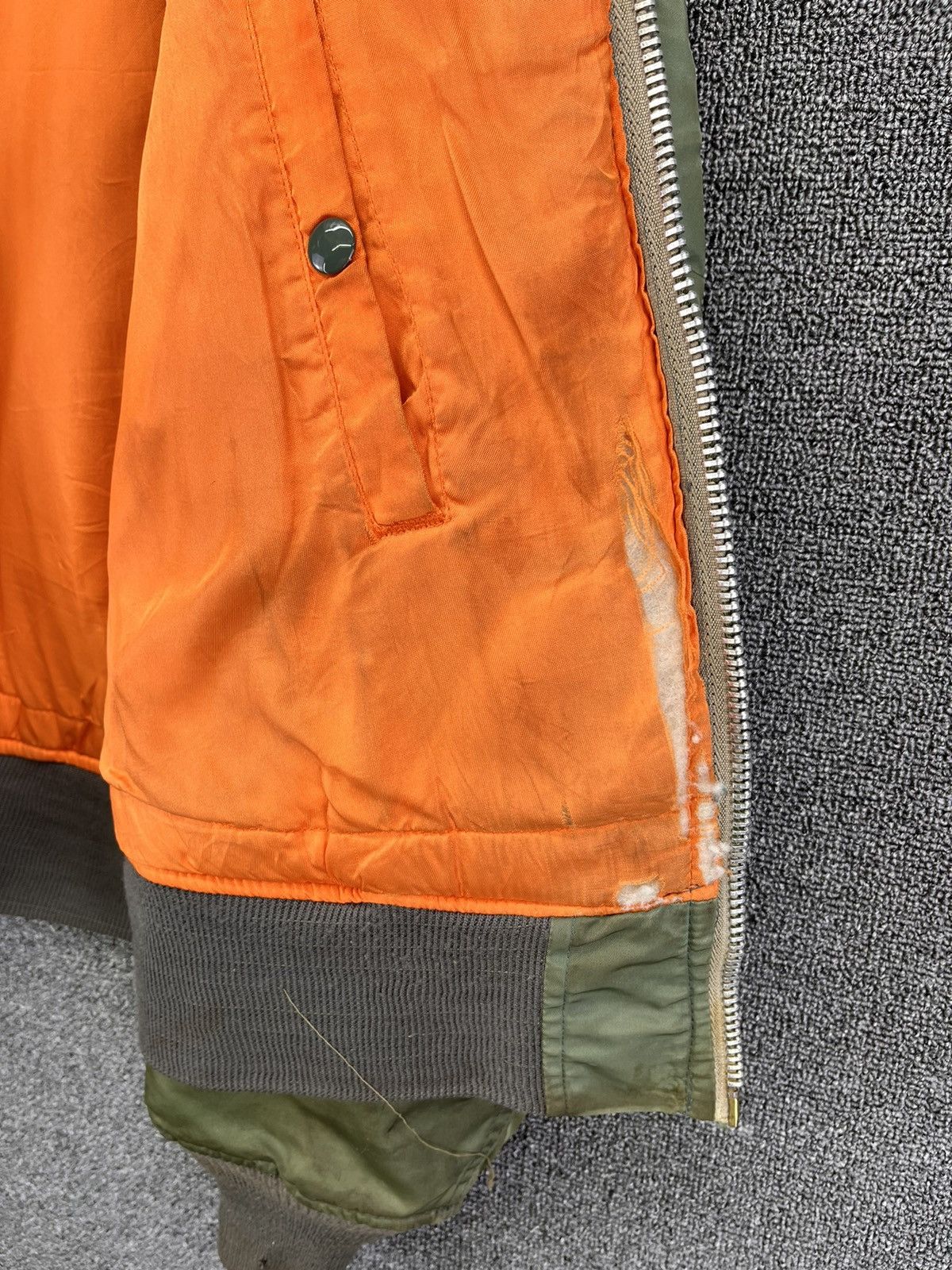 Avirex Vintage Avirex Trashed Rare Bomber Jacket Size US M / EU 48-50 / 2 - 11 Thumbnail