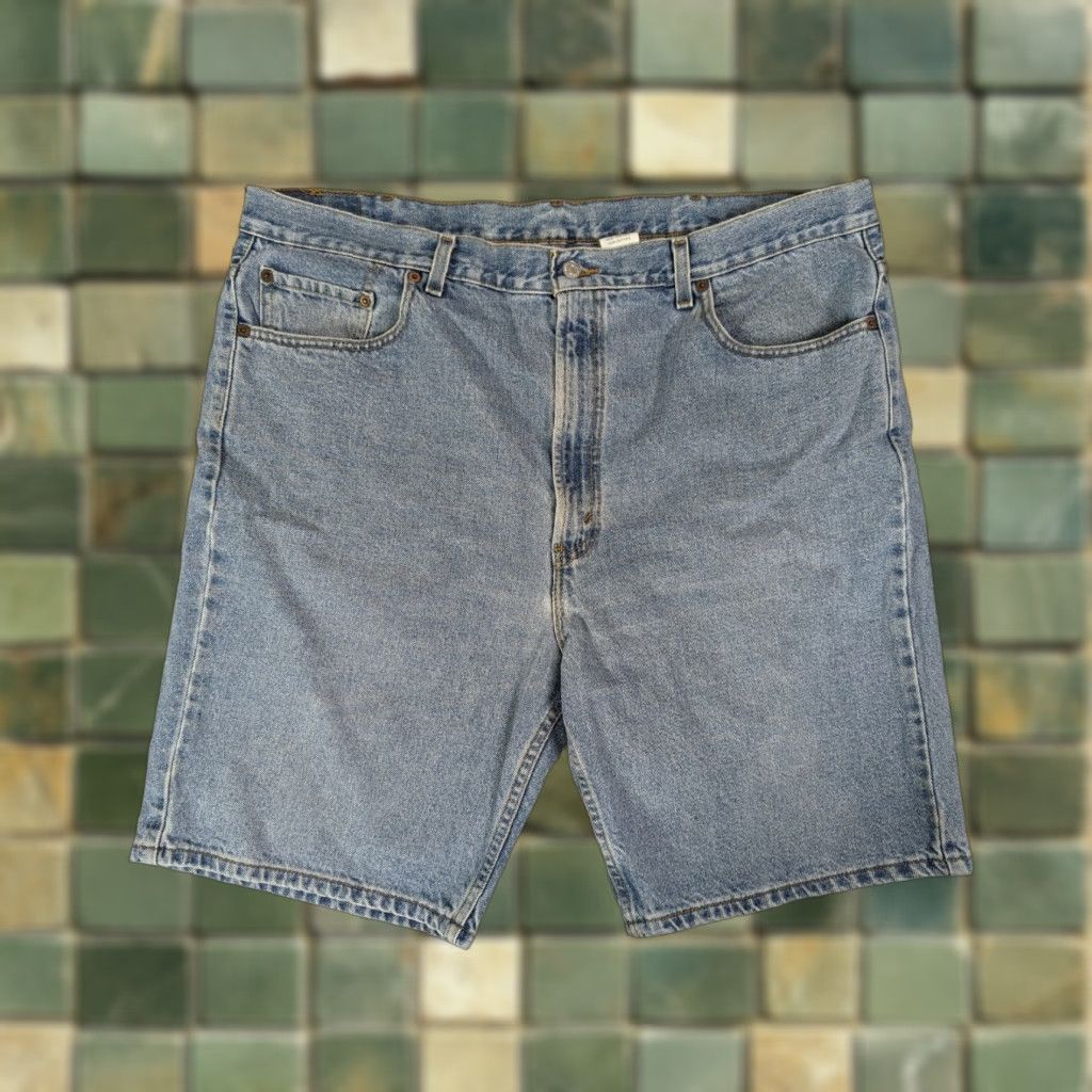 Levi's VINTAGE Levi's 505 Regular Straight Fit Denim Shorts Jeans Men Blue 42 9in Inseam Casual Mid Rise 1980s Size US 42 / EU 58 - 1 Thumbnail