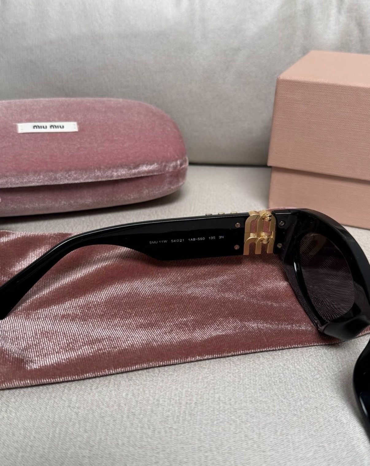 Miu Miu MIUMIU Sunglasses 11W Black Brand New Unused.K6 Size ONE SIZE - 4 Thumbnail