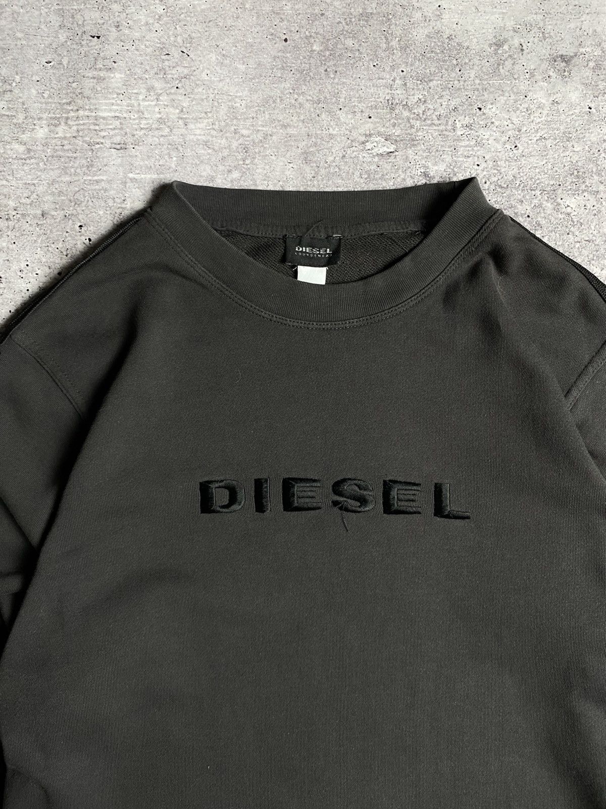 Diesel Diesel Vintage Brown Sweatshirt Size US S / EU 44-46 / 1 - 1 Thumbnail