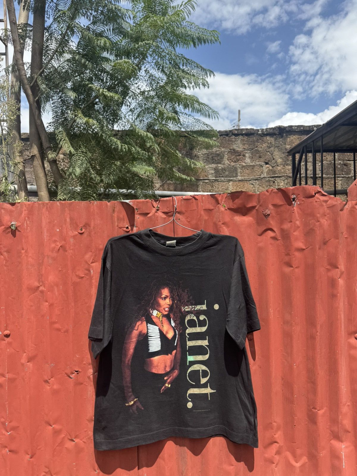 Vintage Vintage 1995 Janet Jackson 1995 world Tour tshirt Size US L / EU 52-54 / 3 - 5 Thumbnail