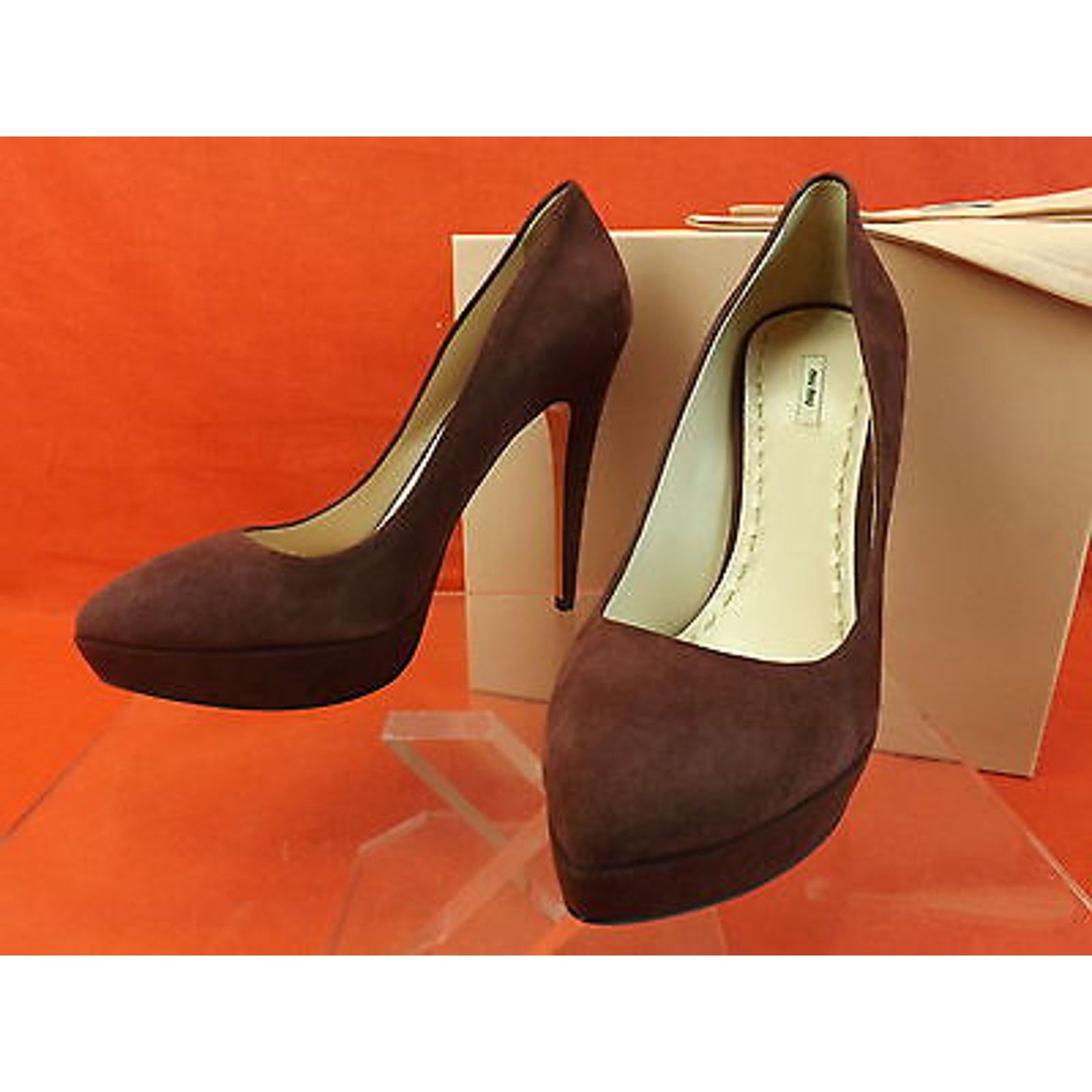 Miu Miu BURGUNDY WINE SUEDE CLASSIC PLATFORM PUMPS 40 $600 Size US 10 / IT 40 - 8 Thumbnail