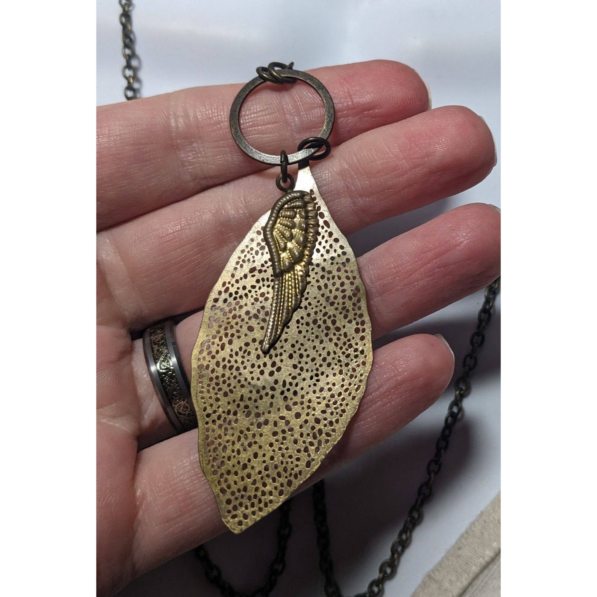 Other Antiqued Gold Tone Floral Wing Charm Pendant Necklace Size ONE SIZE - 3 Thumbnail