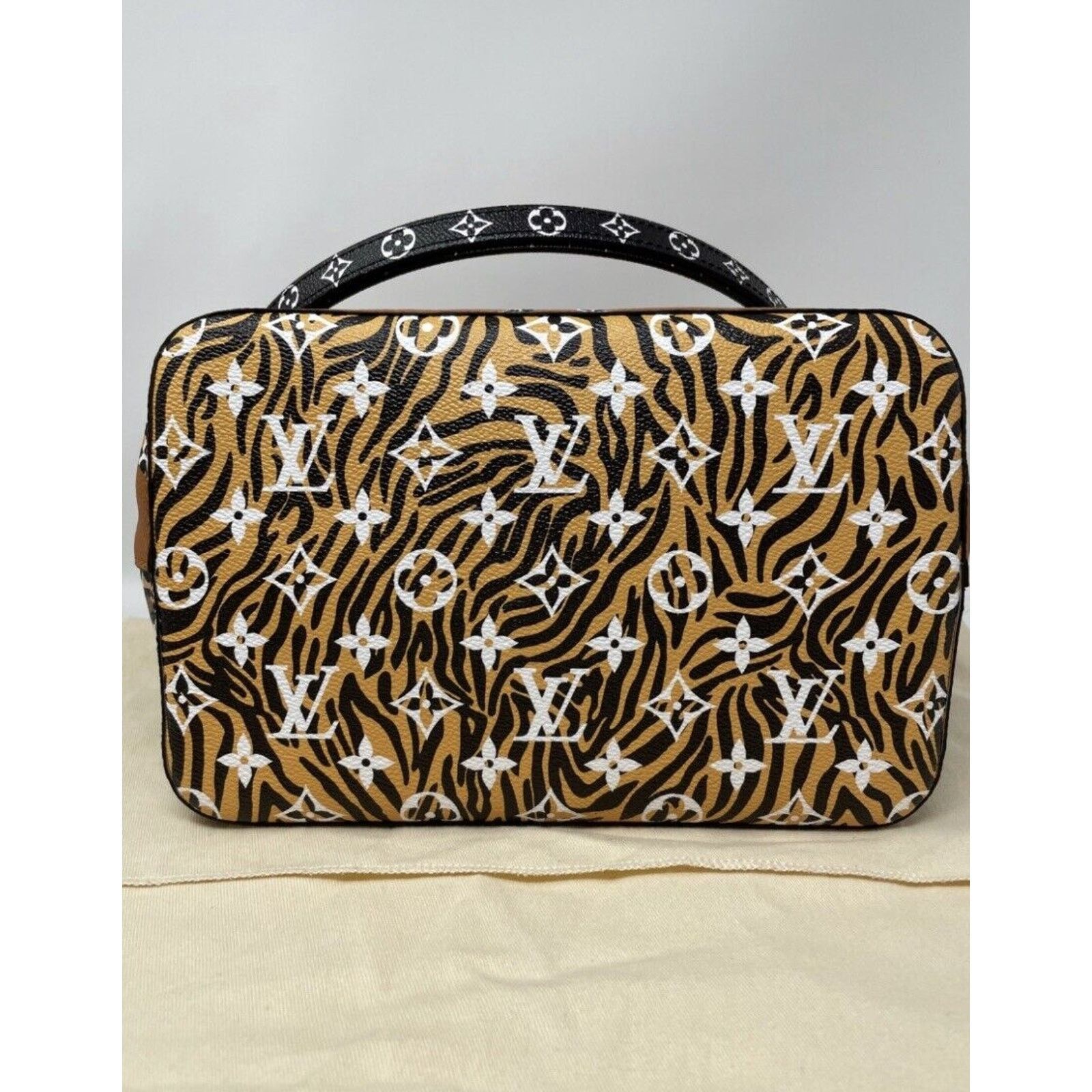 Louis Vuitton Louis Vuitton NéoNoé Jungle Monogram Caramel Limited Edition Size ONE SIZE - 8 Thumbnail