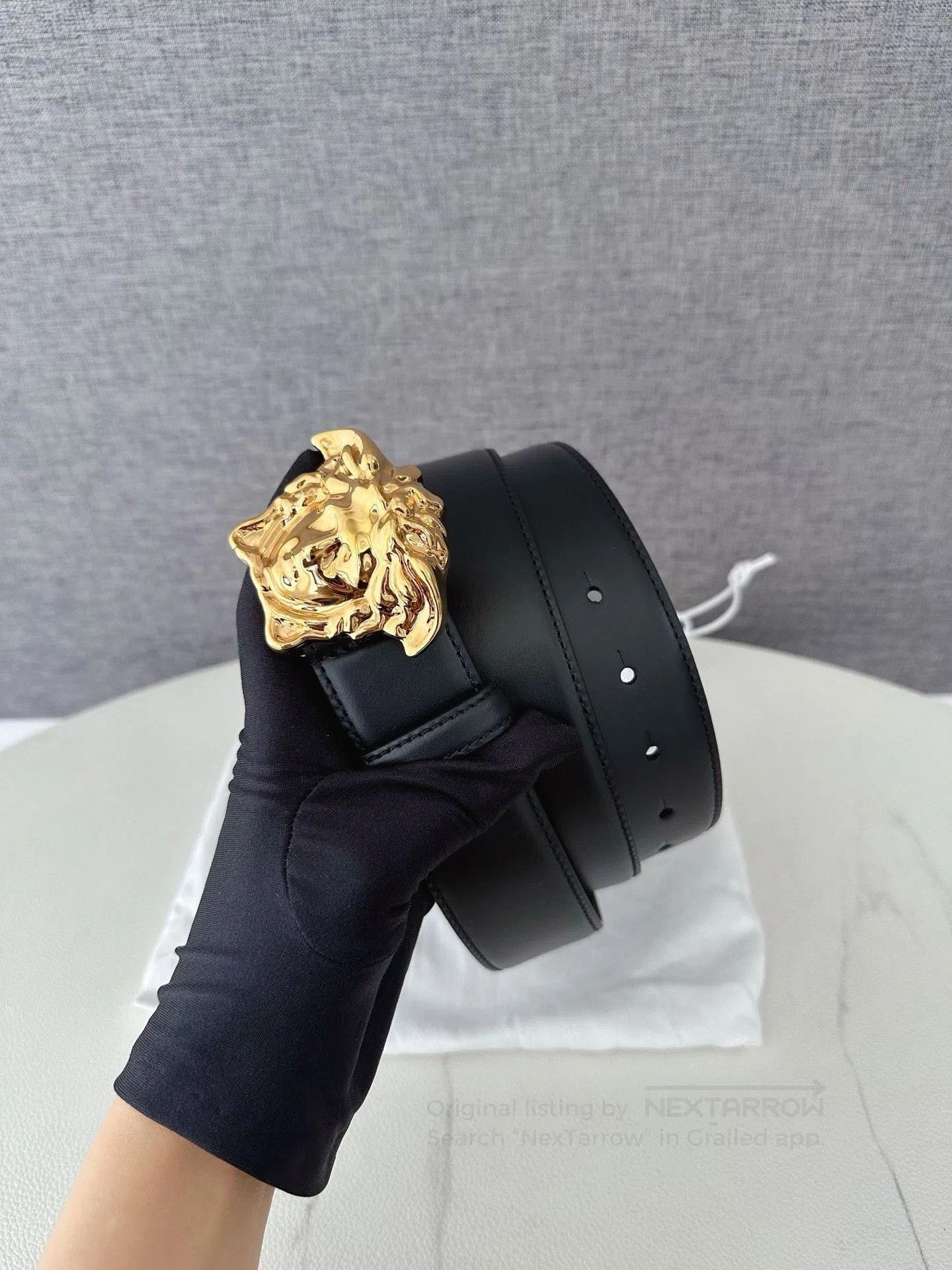 Versace Versace Gold Medusa Belt. Size ONE SIZE - 2 Thumbnail