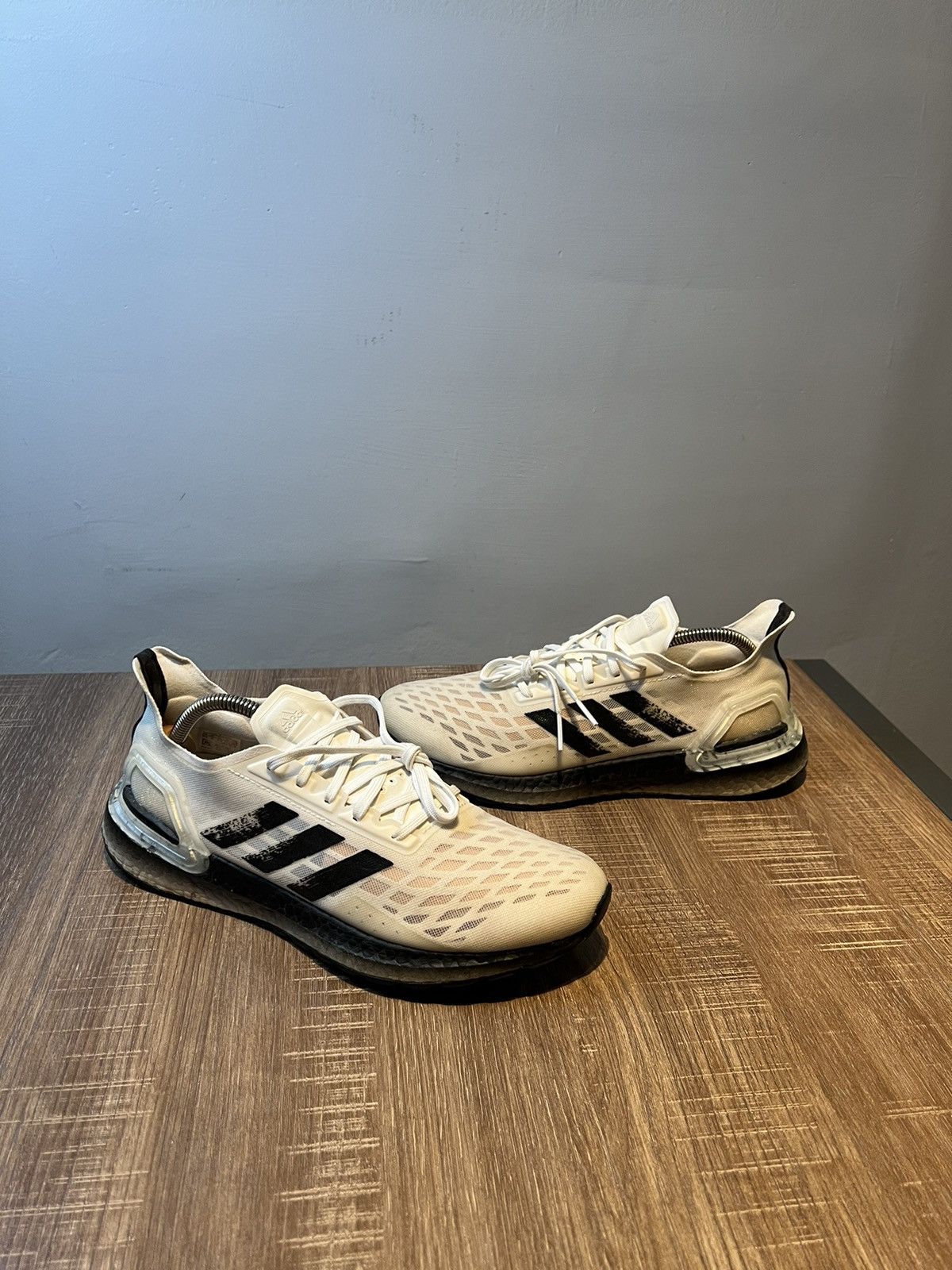 Adidas Adidas Womens Ultraboost PB EF0888 White Running Size 9.5 Size US 9.5 / IT 39.5 - 2 Thumbnail