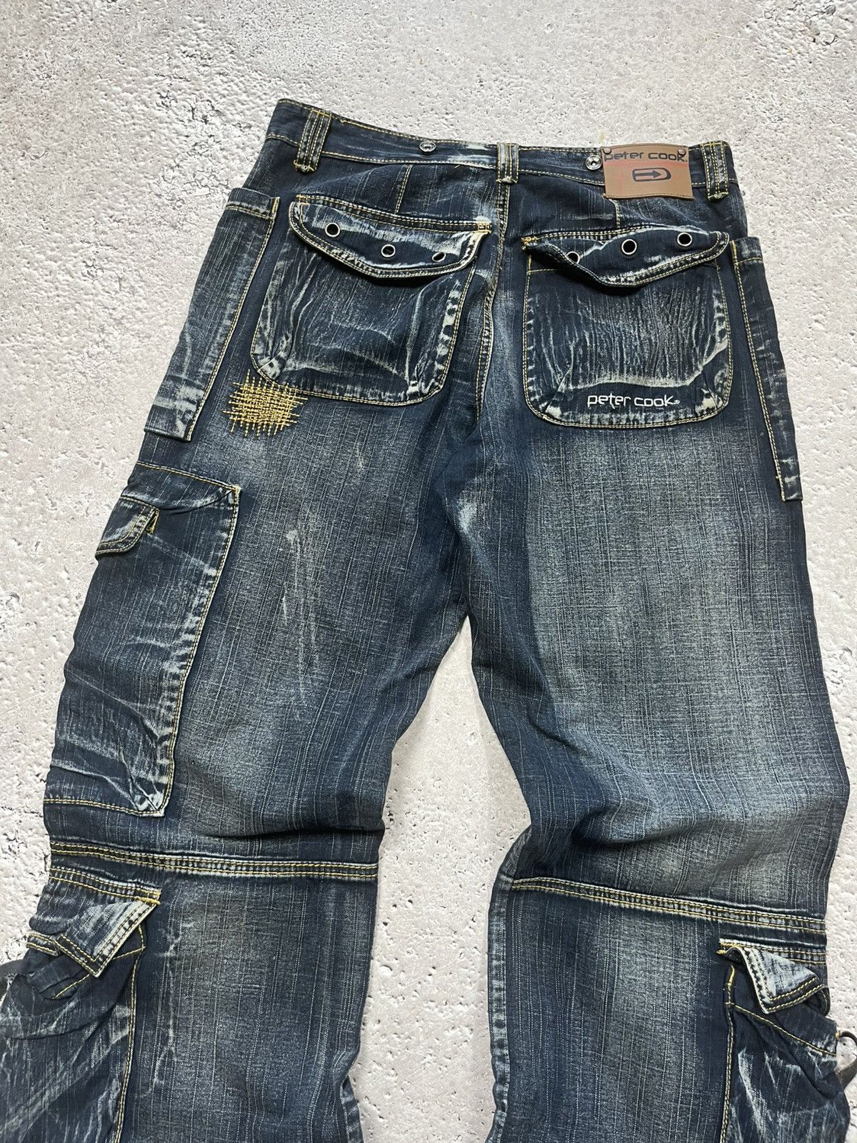 Japanese Brand × Vintage Baggy Avant-Garde Multi-Pocket Distressed Grunge Cargo Jeans Size US 31 - 12 Thumbnail