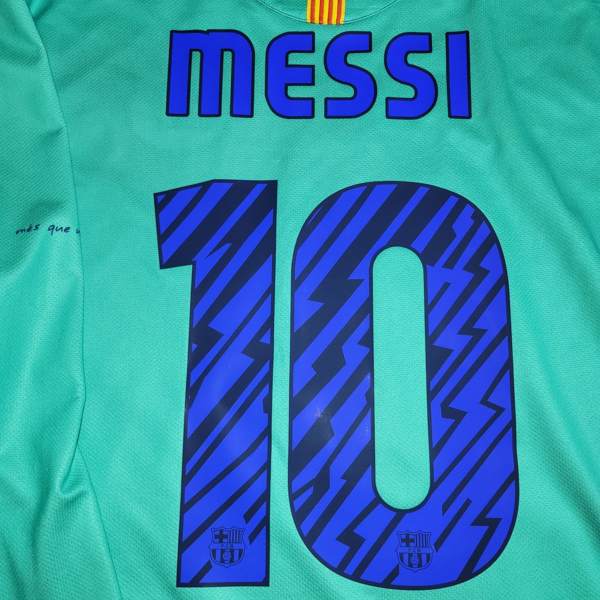 Nike Messi Barcelona 2010 2011 Away Long Sleeve Soccer Jersey L Size US L / EU 52-54 / 3 - 3 Thumbnail