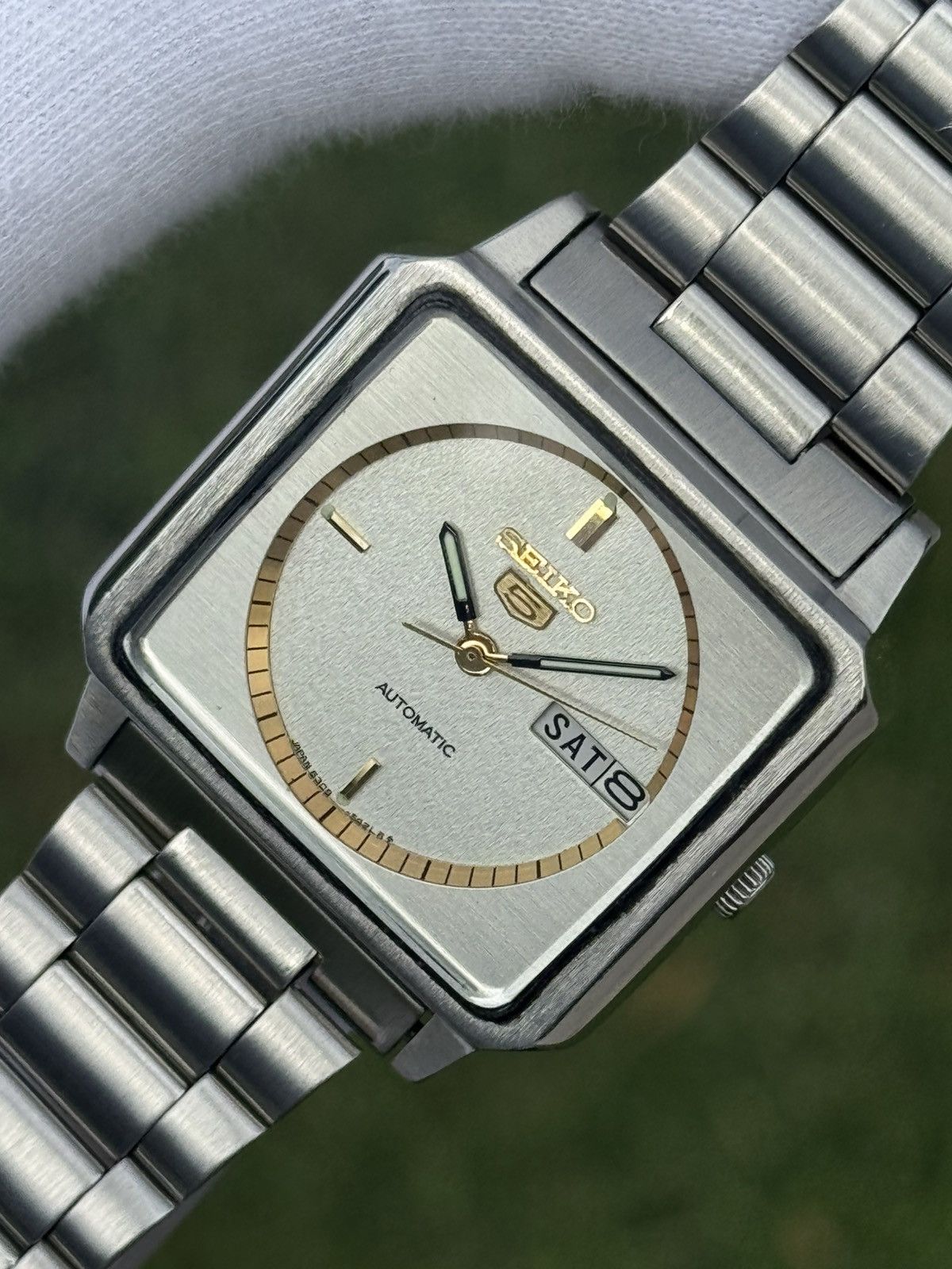 Seiko Vintage Seiko 5 Automatic japan Watch: silver Dial, TV Case Size 36 - 1 Thumbnail