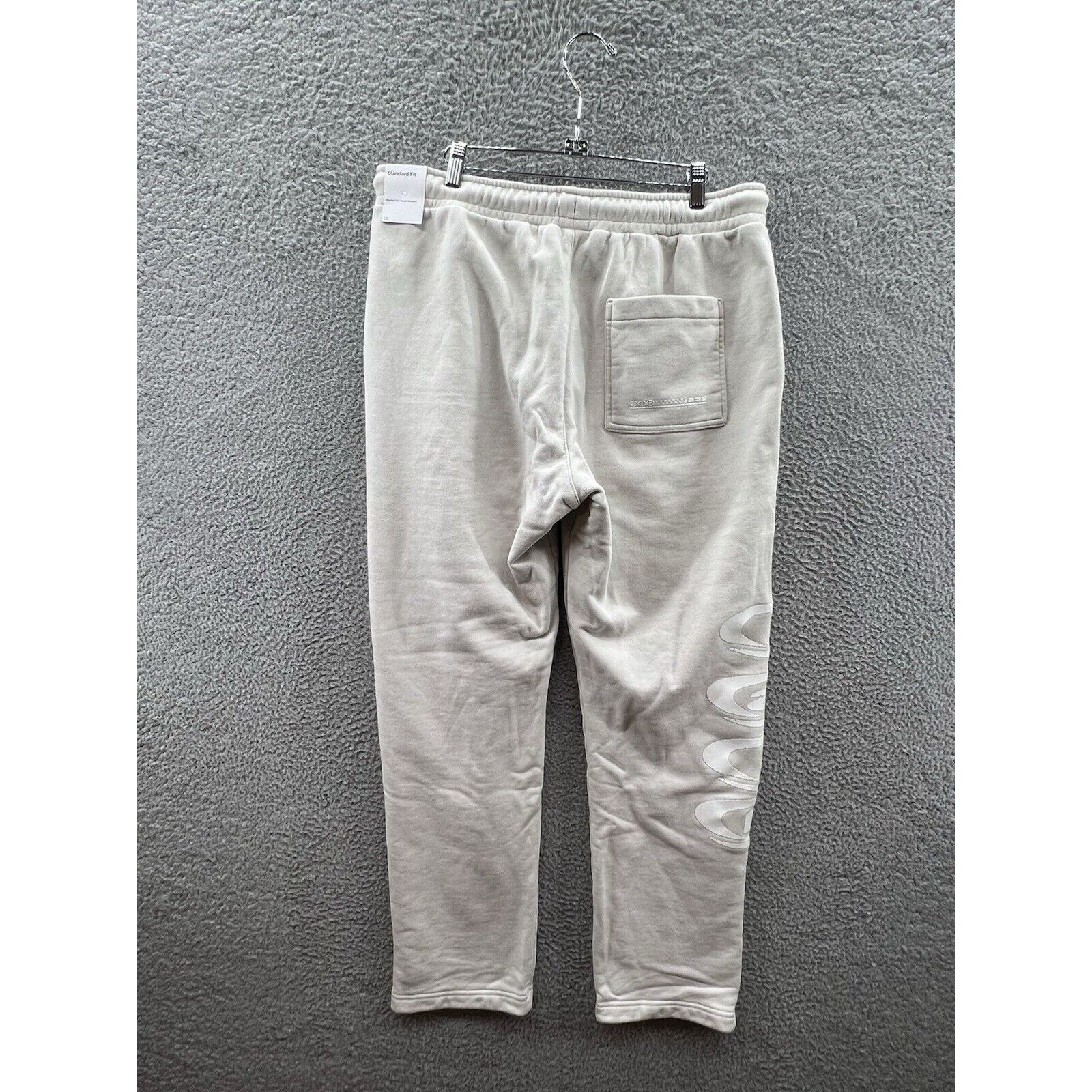 Jordan Brand Jordan Travis Scott Fleece Pants Palomino Bone DZ5508-072 Size US 34 / EU 50 - 2 Thumbnail