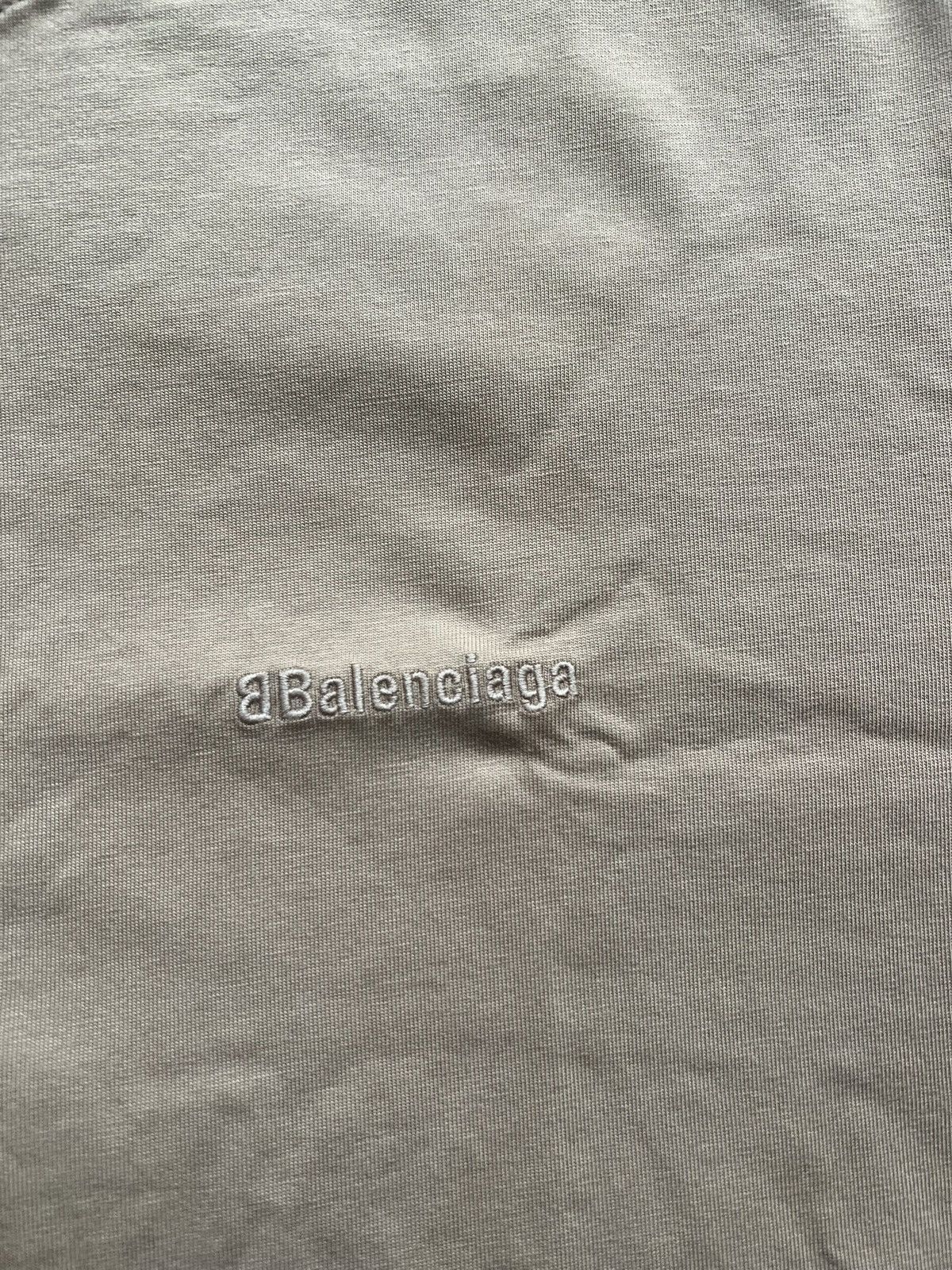 Balenciaga Balenciage T shirt - Maroon/Beige Size US M / EU 48-50 / 2 - 3 Thumbnail
